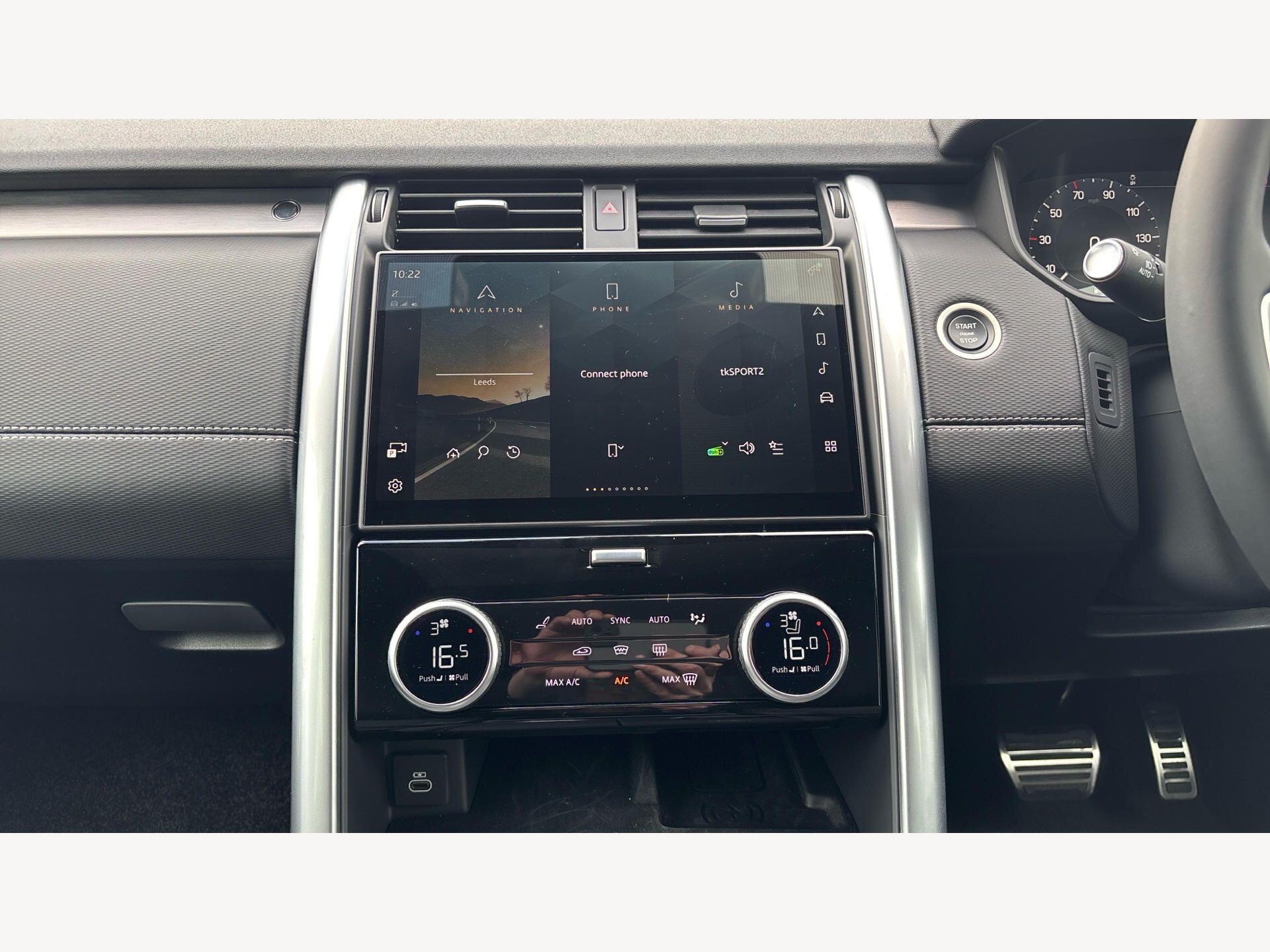 Land Rover Discovery view 17