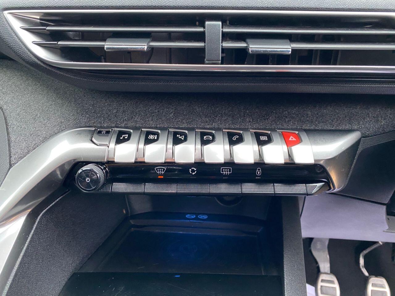 Peugeot 3008 view 29