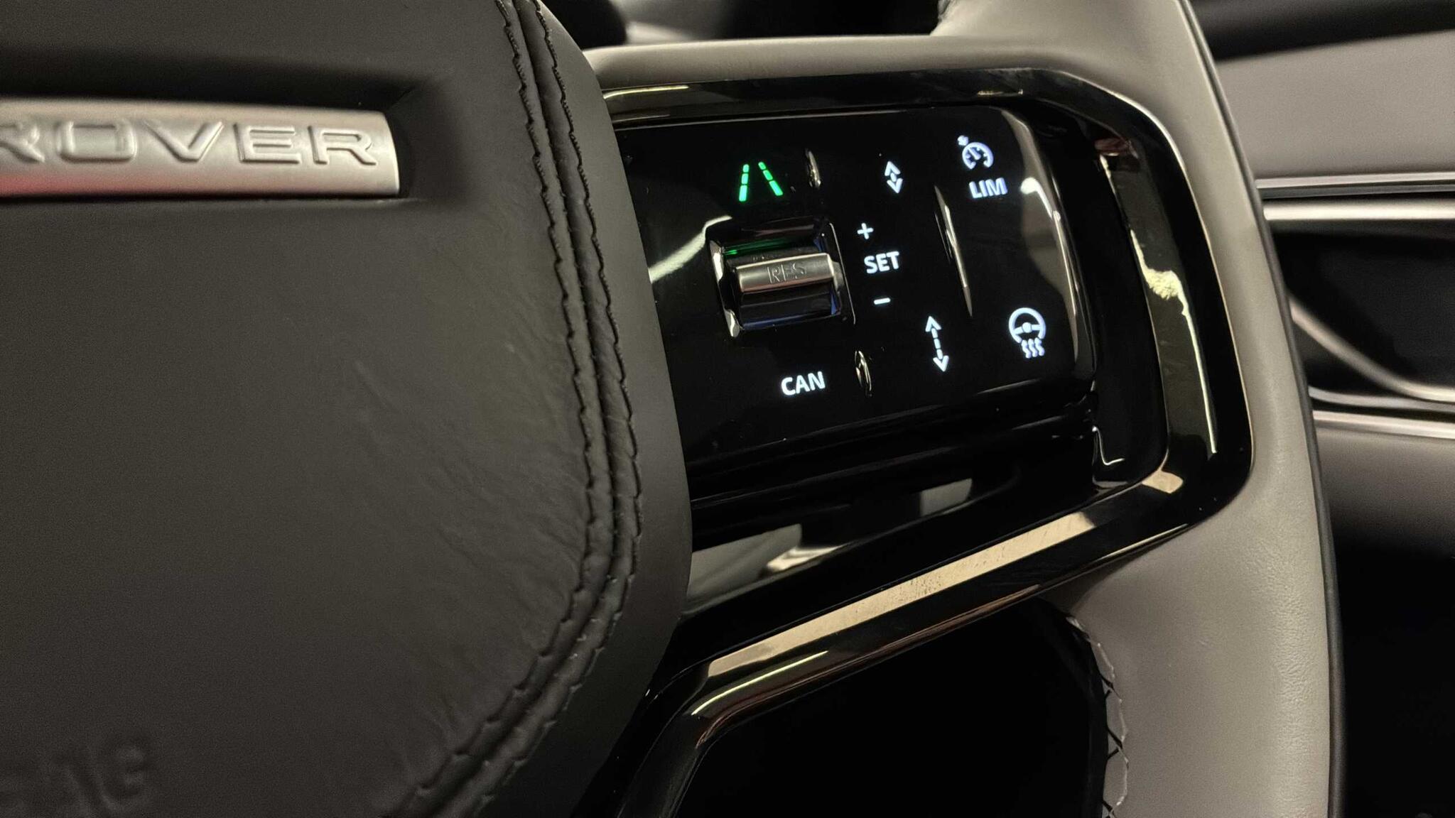 Land Rover Range Rover Velar view 28
