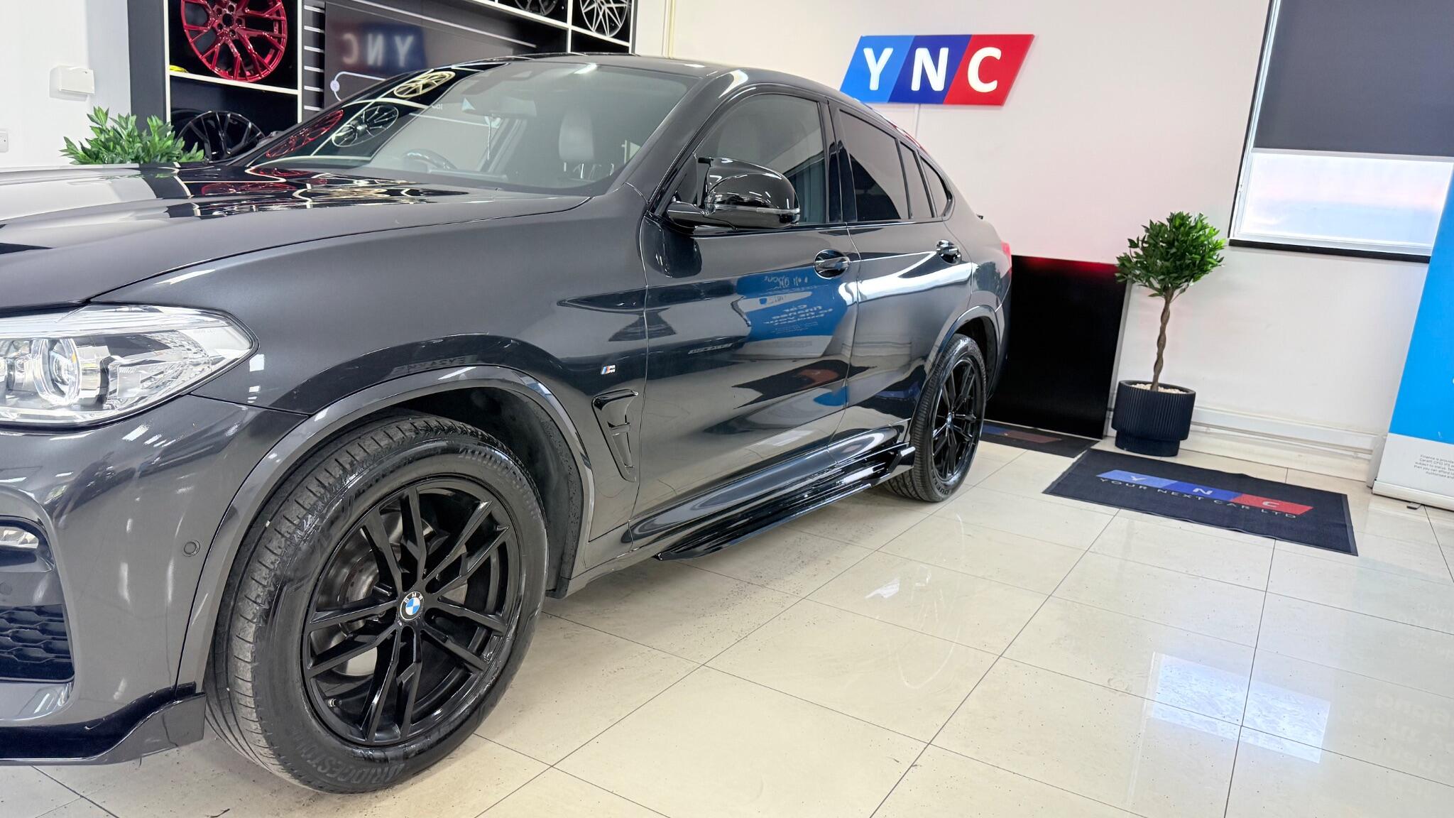 BMW X4 view 19