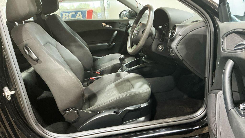 Audi A1 view 12