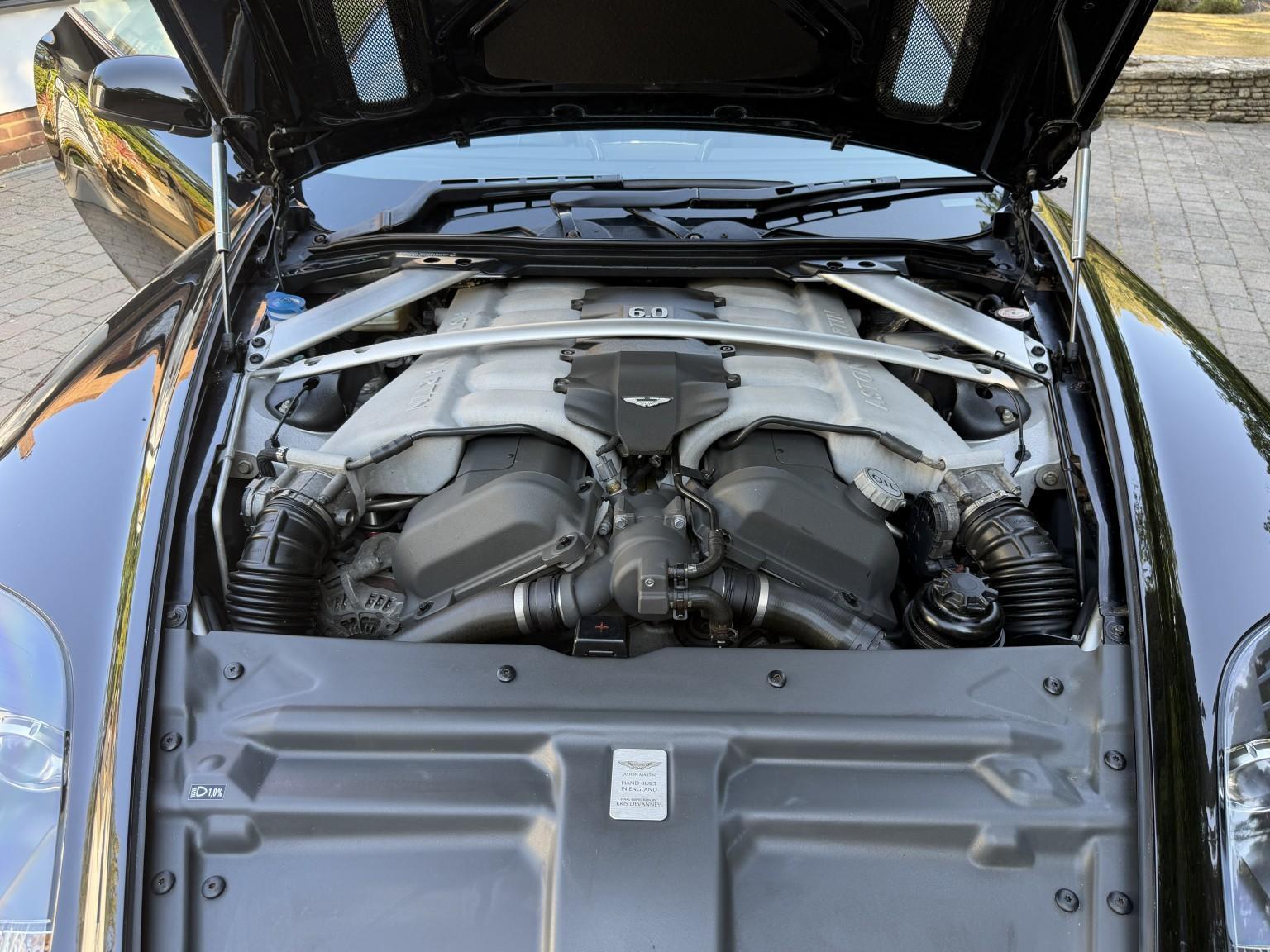 Aston Martin DB9 view 23