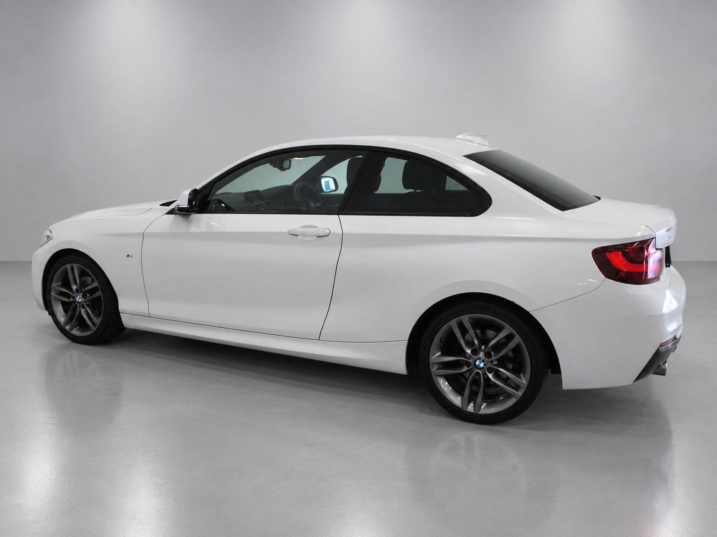 BMW 2 Series view 10
