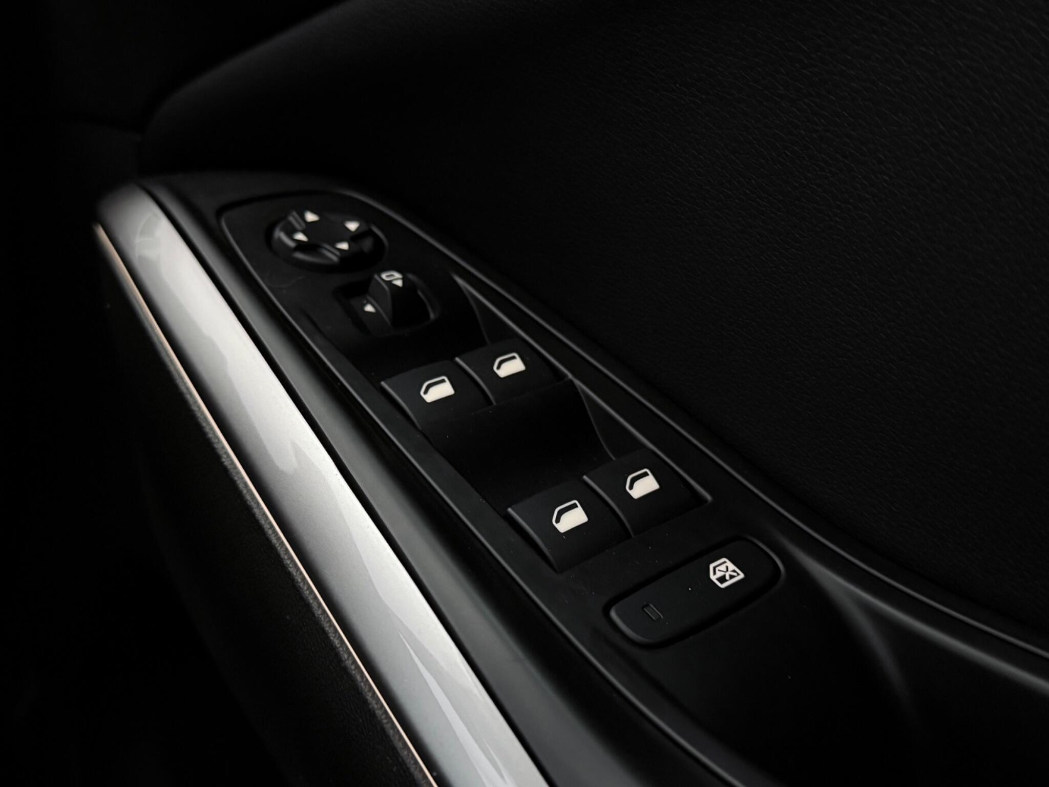 Vauxhall Grandland view 10