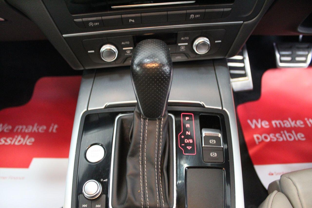 Audi A6 view 42