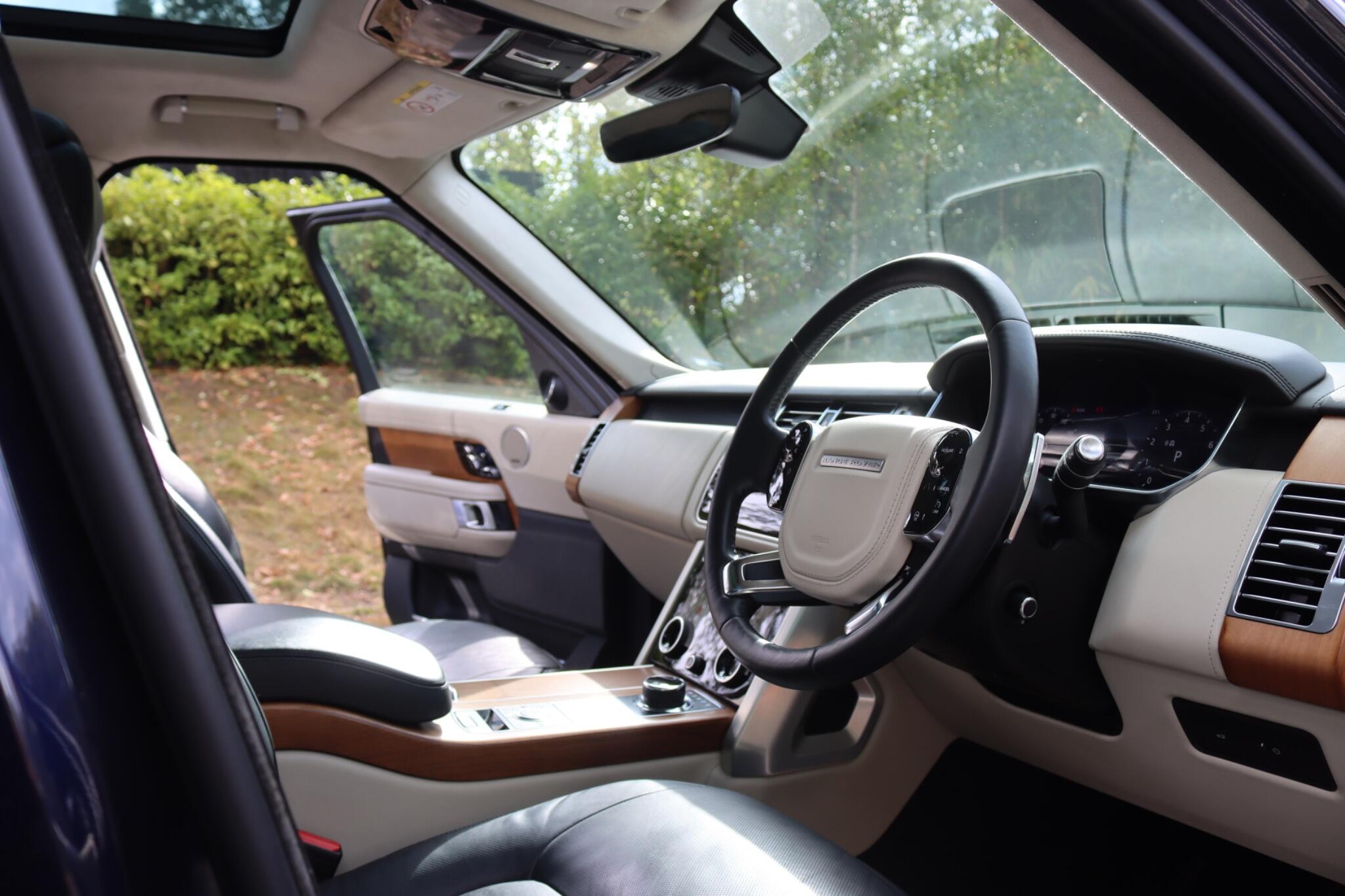 Land Rover Range Rover view 48