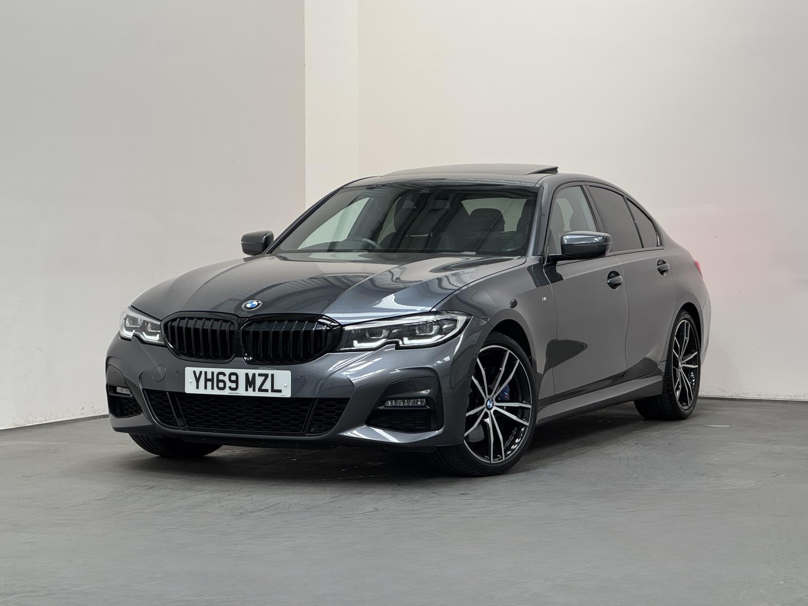BMW 3 Series view 8