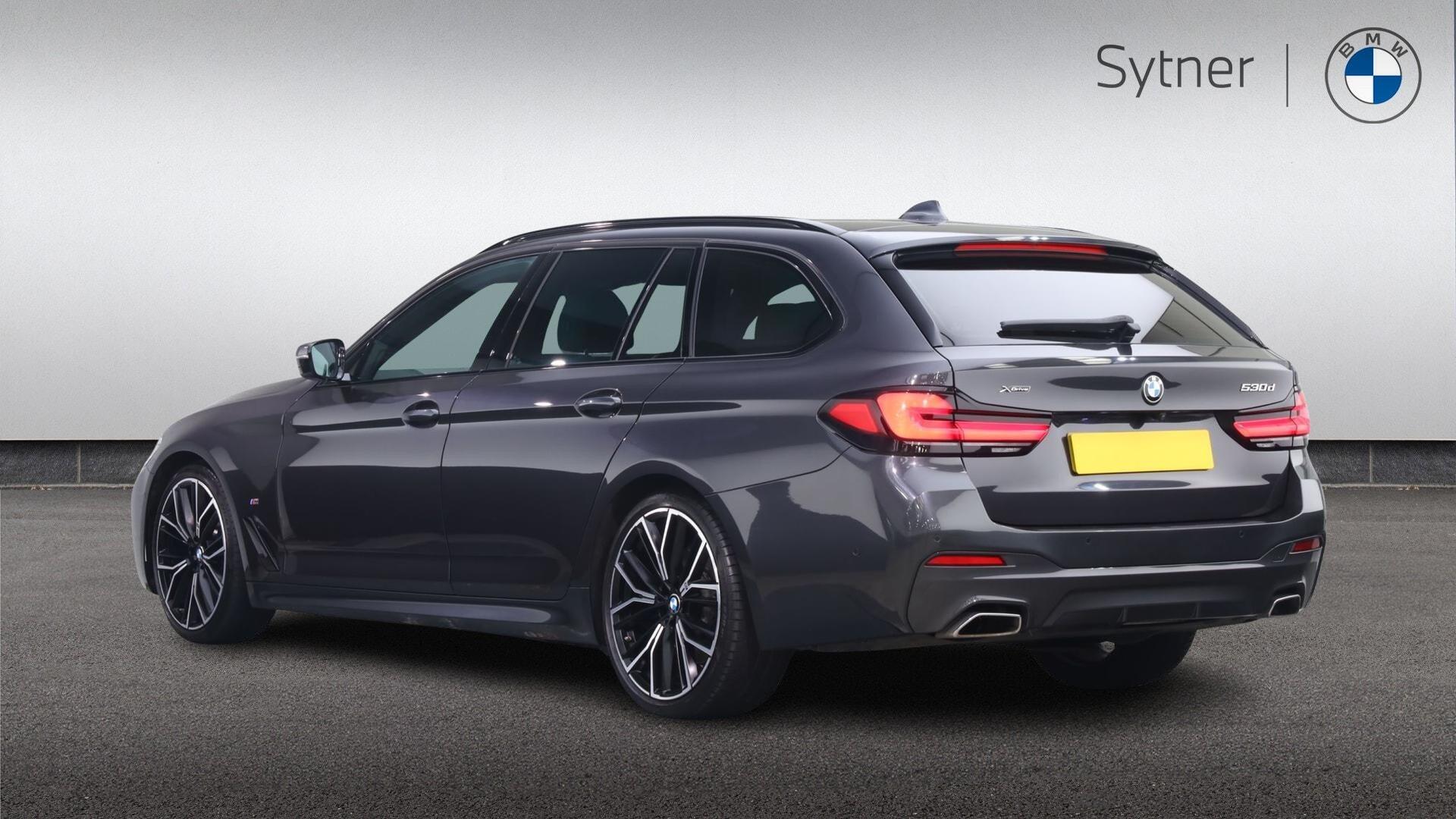 BMW 5 Series view 2