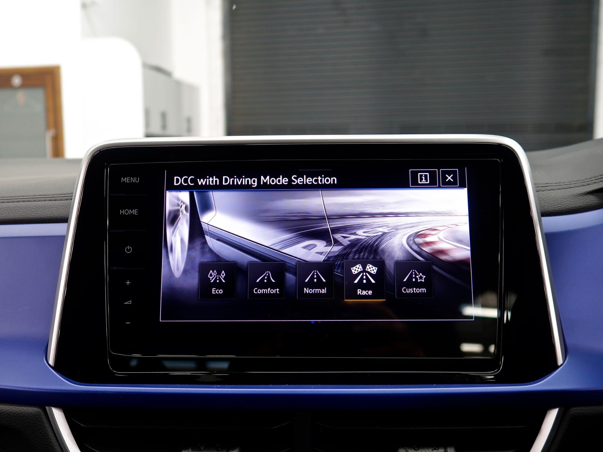 Volkswagen T-Roc view 28