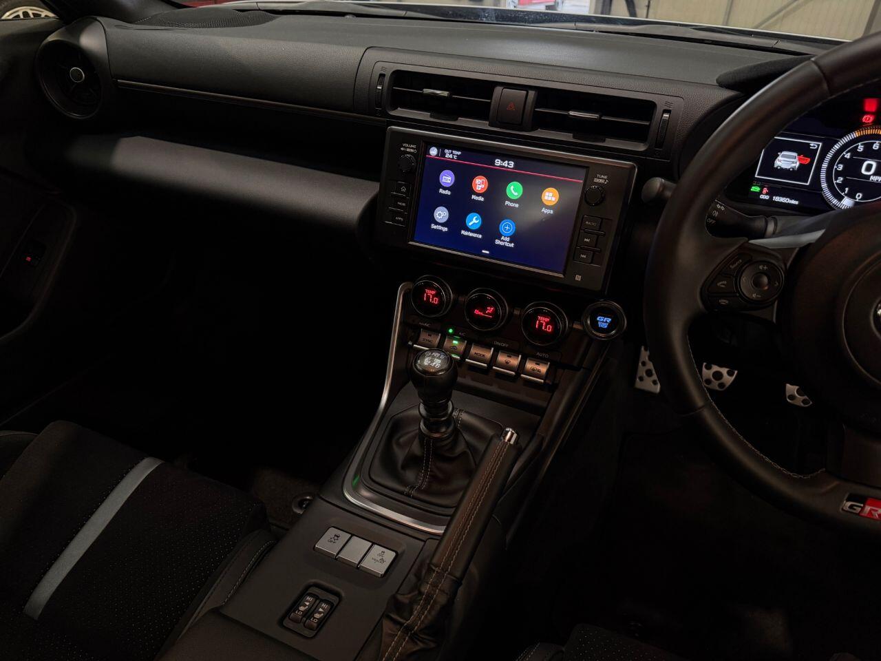 Toyota GR86 view 16