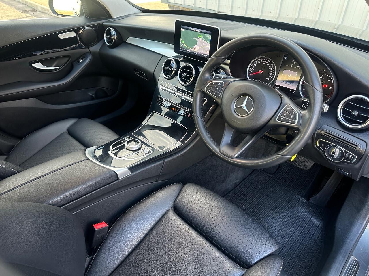 Mercedes-Benz C Class view 8