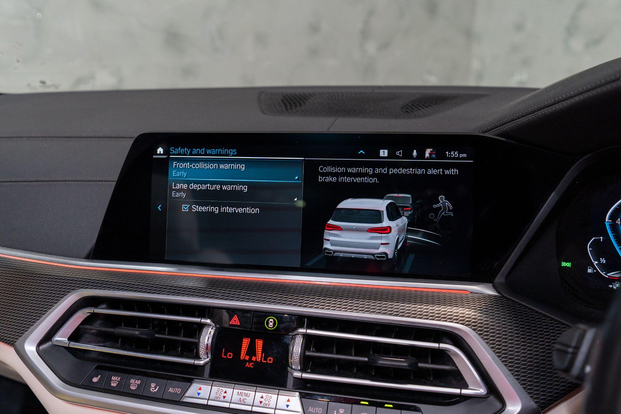 BMW X5 view 25