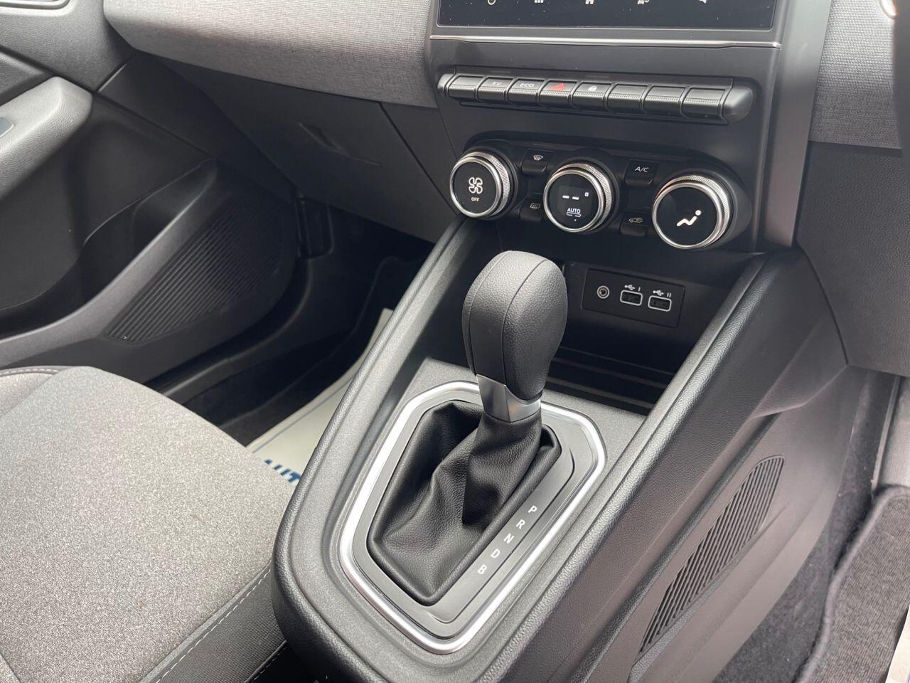 Renault Clio view 12