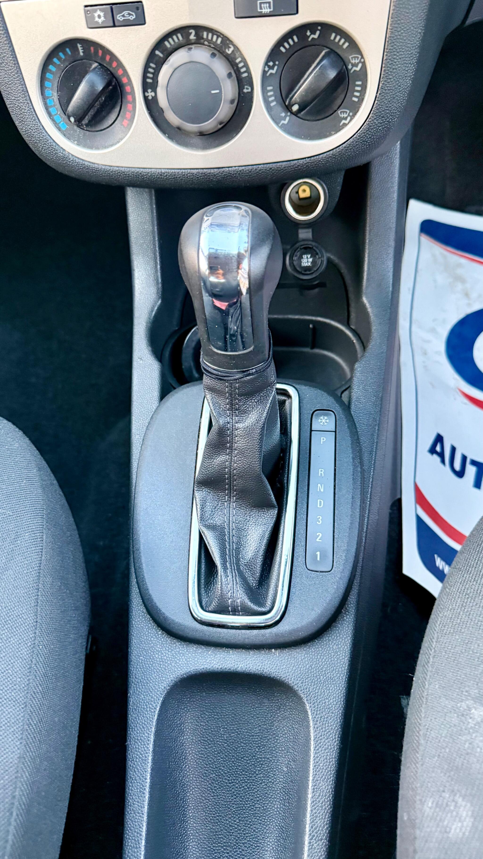 Vauxhall Corsa view 20