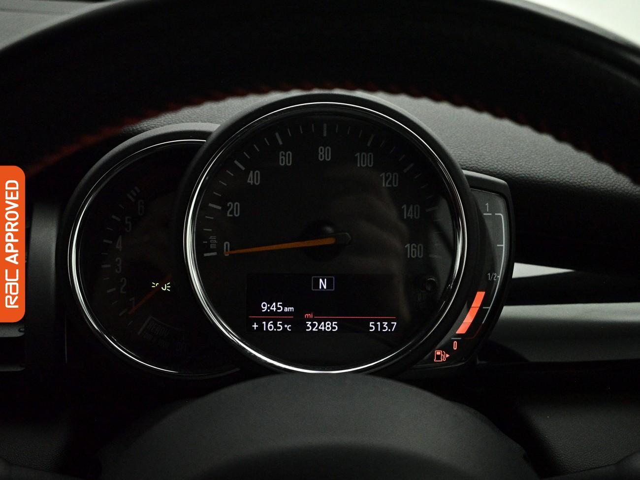 Mini Convertible view 11