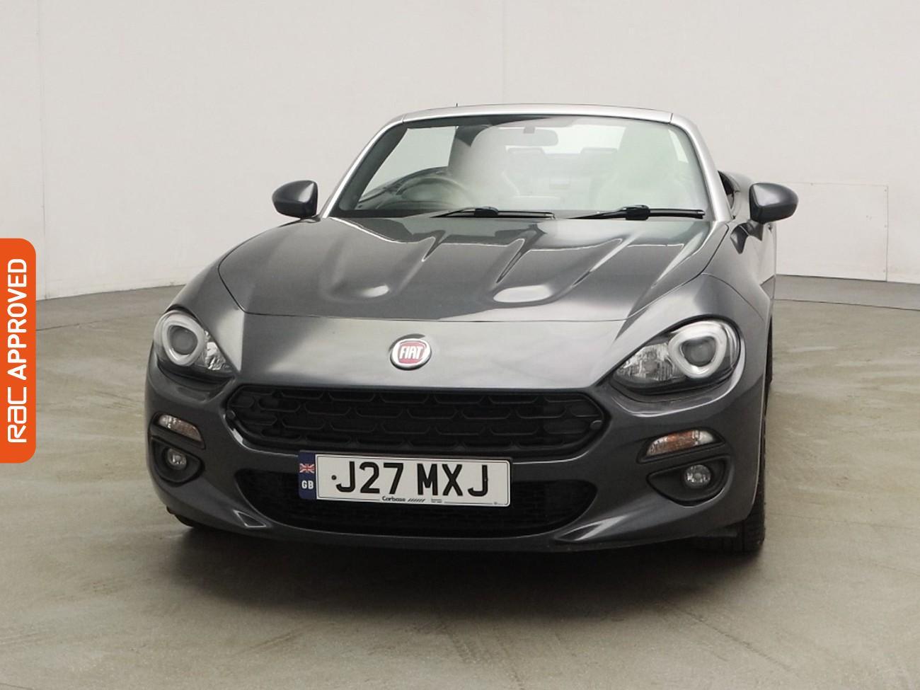 Fiat 124 Spider view 7