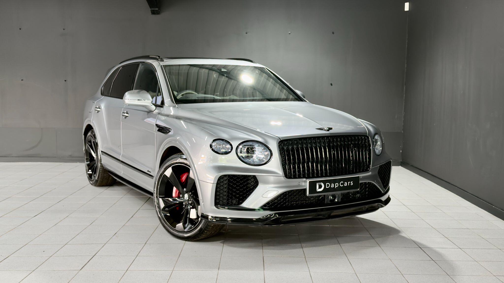 Bentley Bentayga view 10