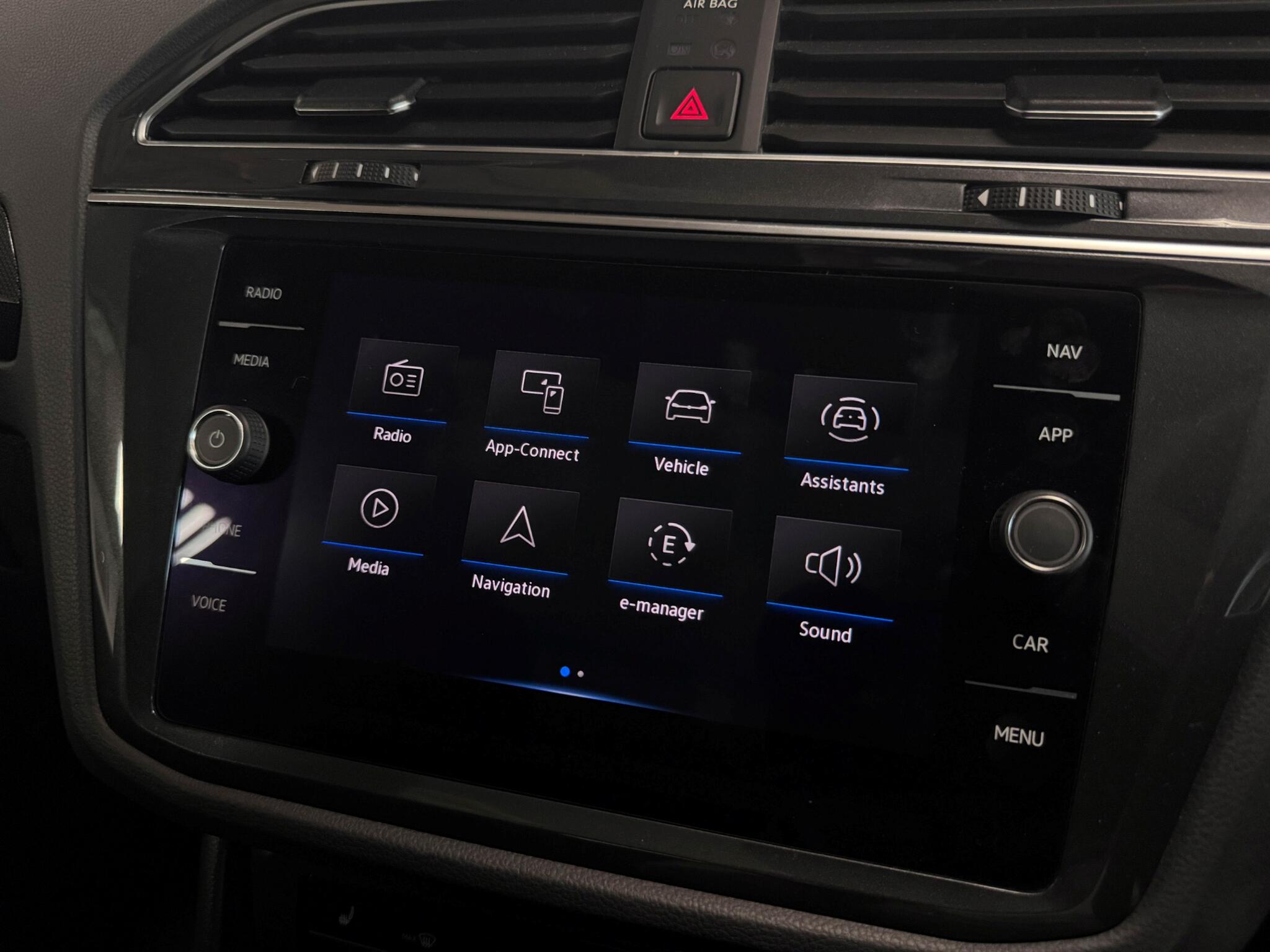 Volkswagen Tiguan view 35