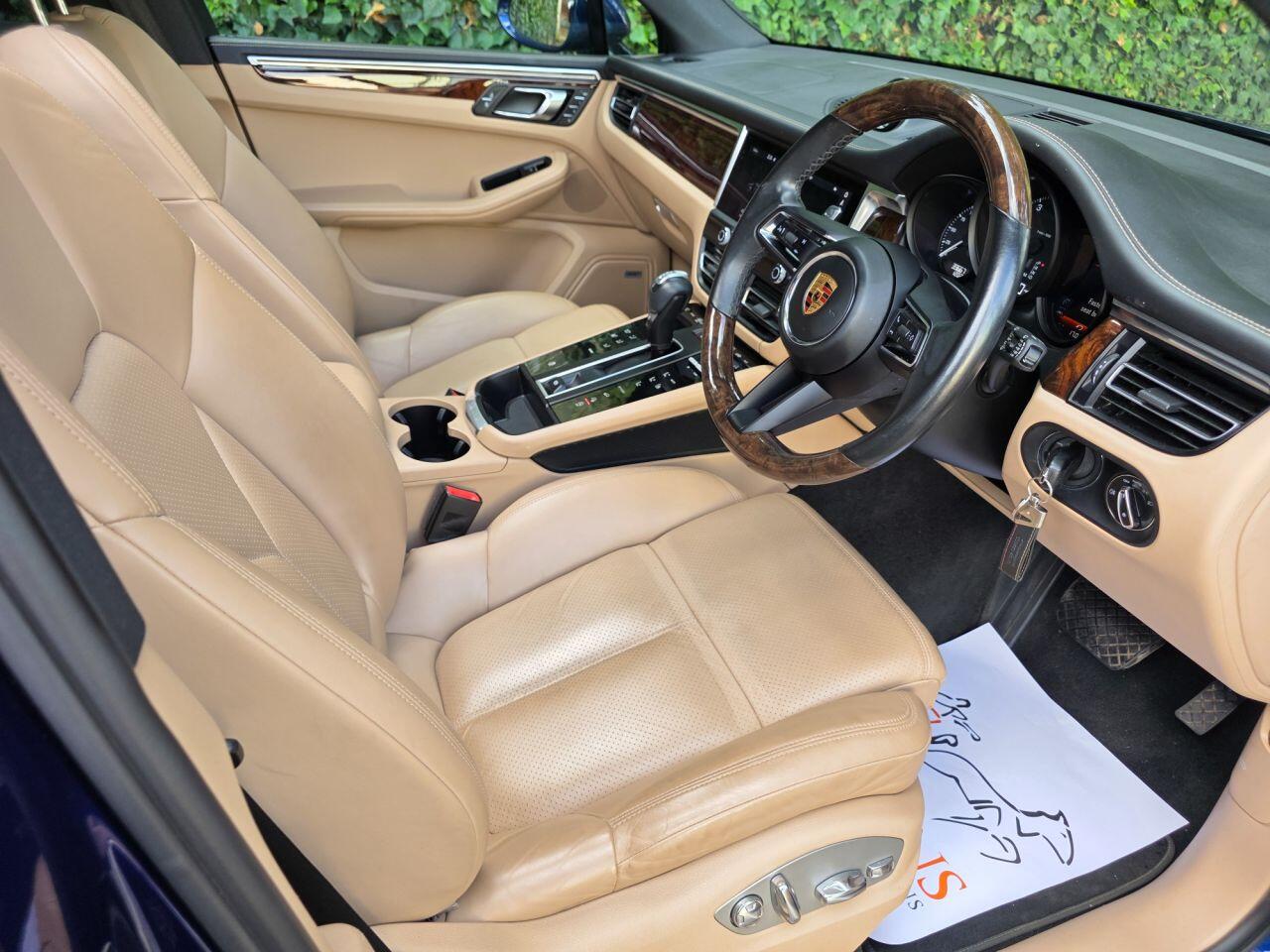 Porsche Macan view 7