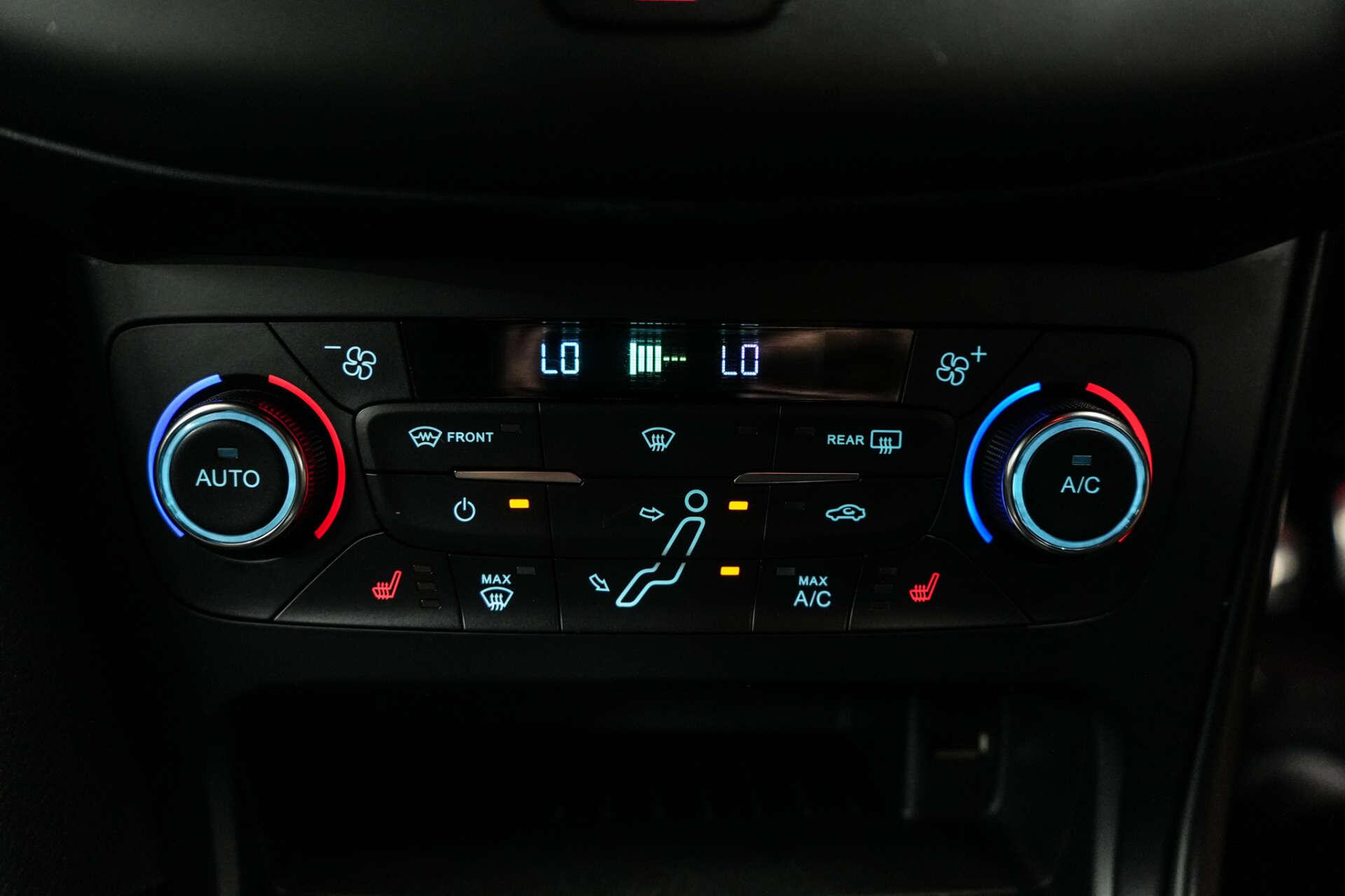 Ford Focus view 29