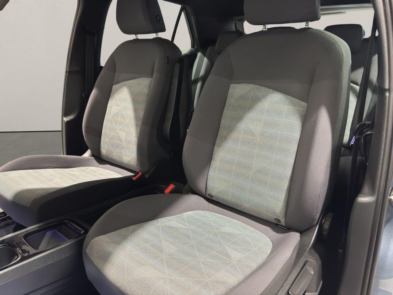Volkswagen Id.3 view 11