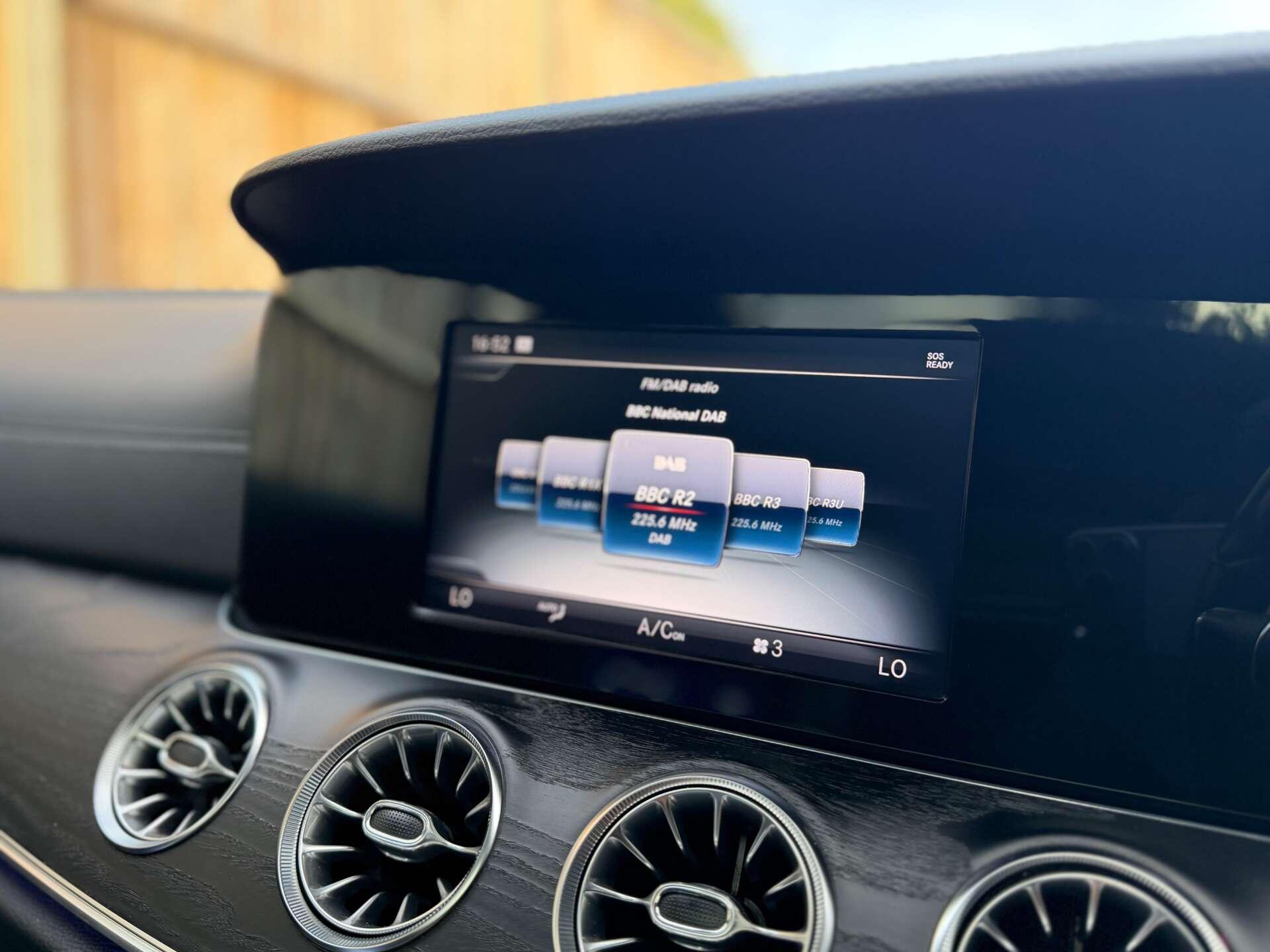 Mercedes-Benz E-Class view 20