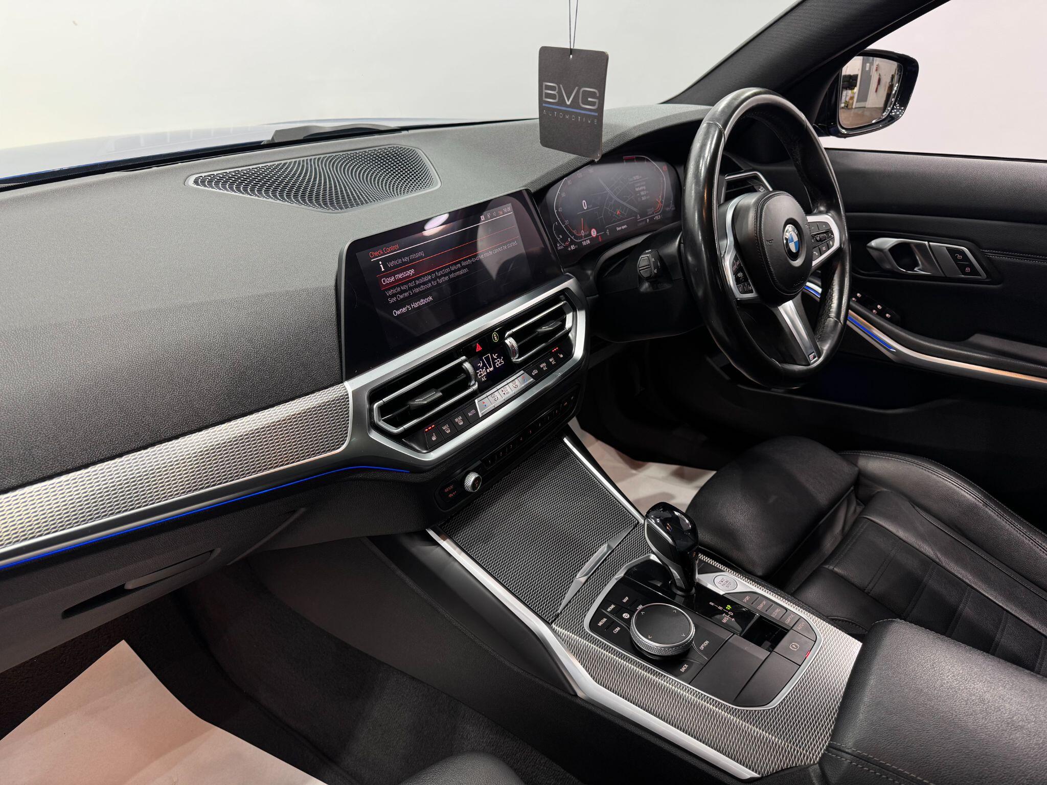 BMW 3 Series view 55