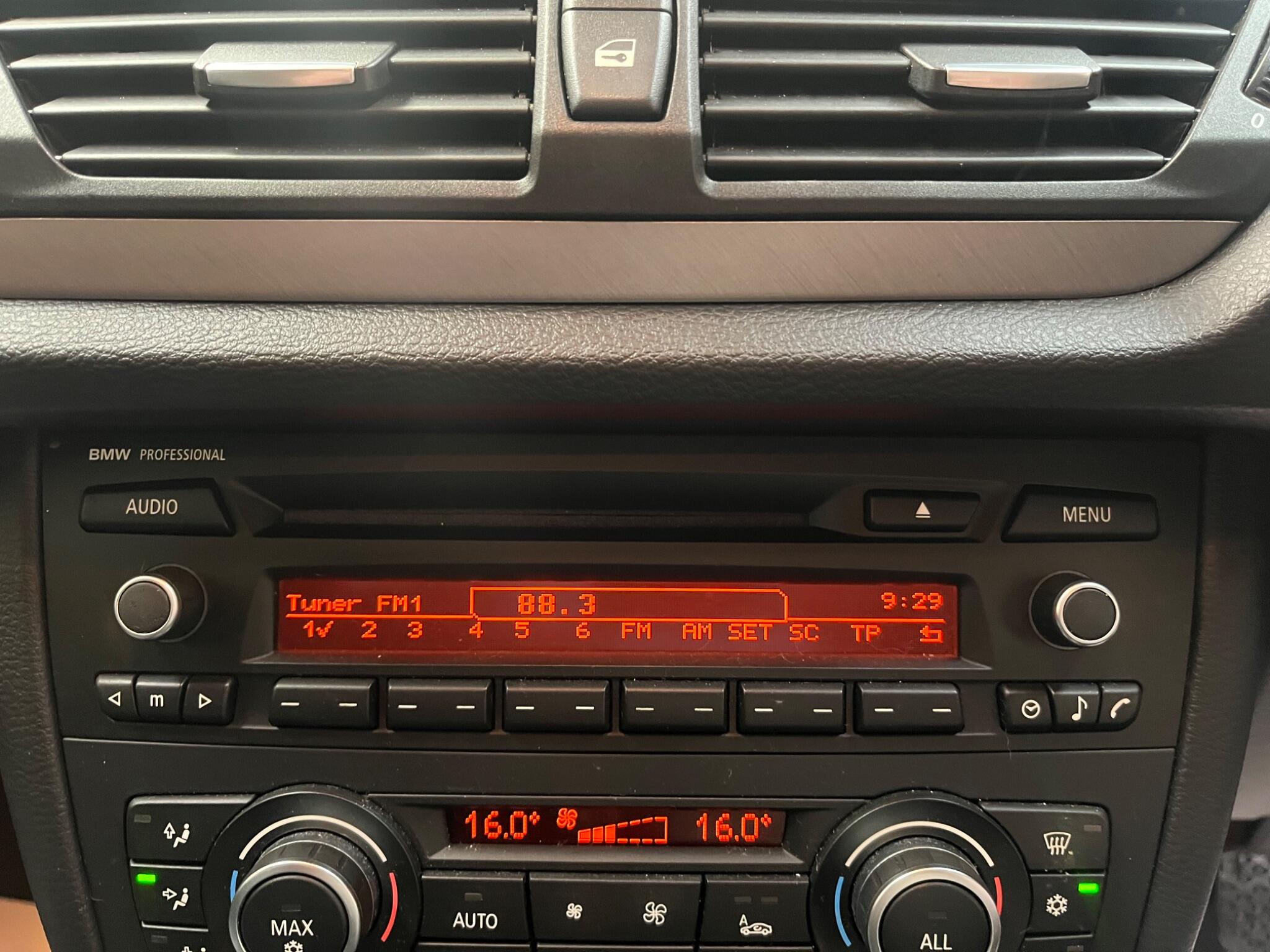 BMW X1 view 17