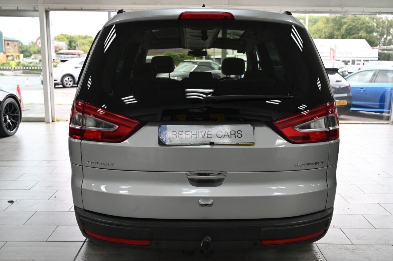 Ford Galaxy view 11