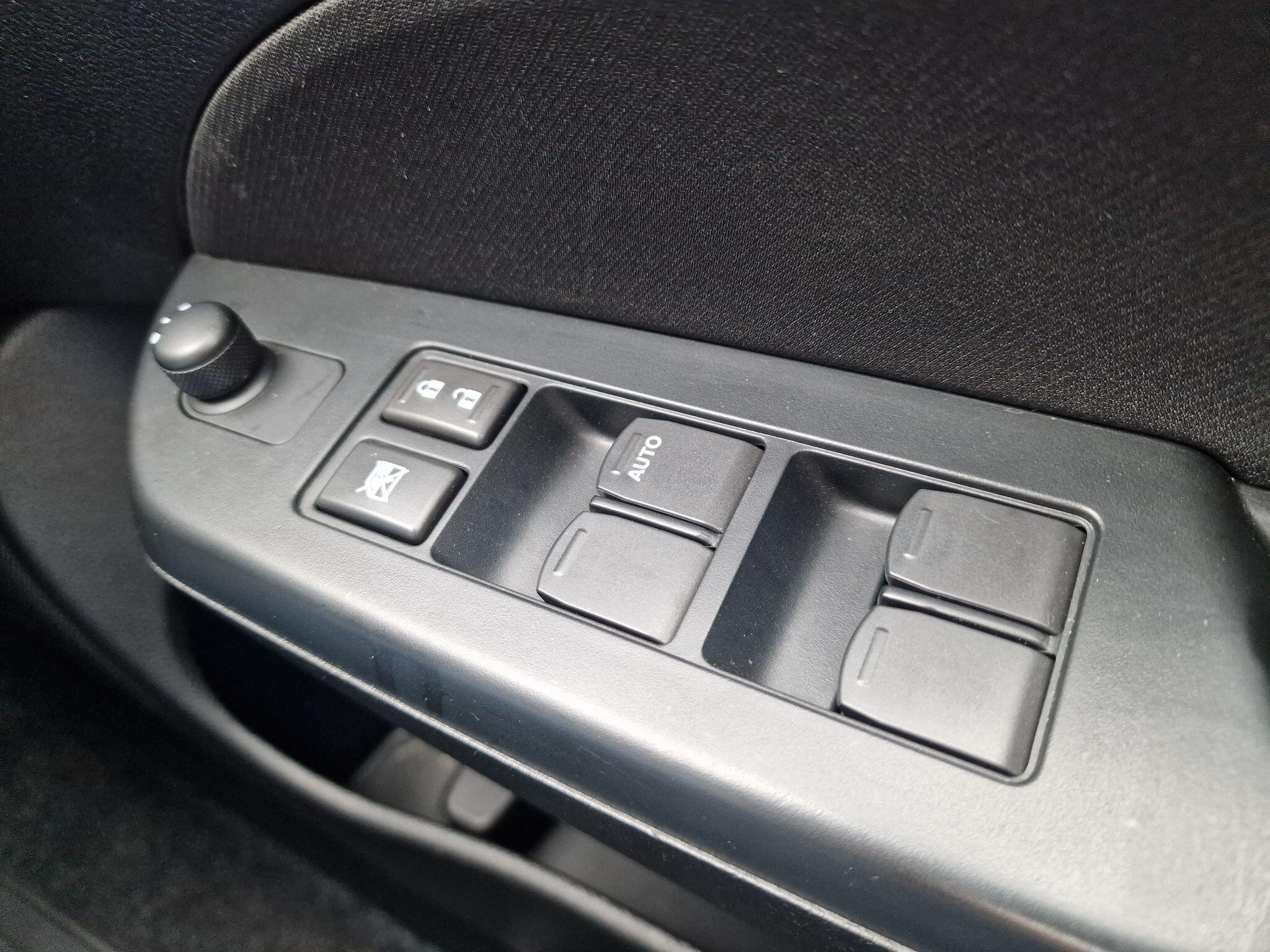 Suzuki Swift view 37