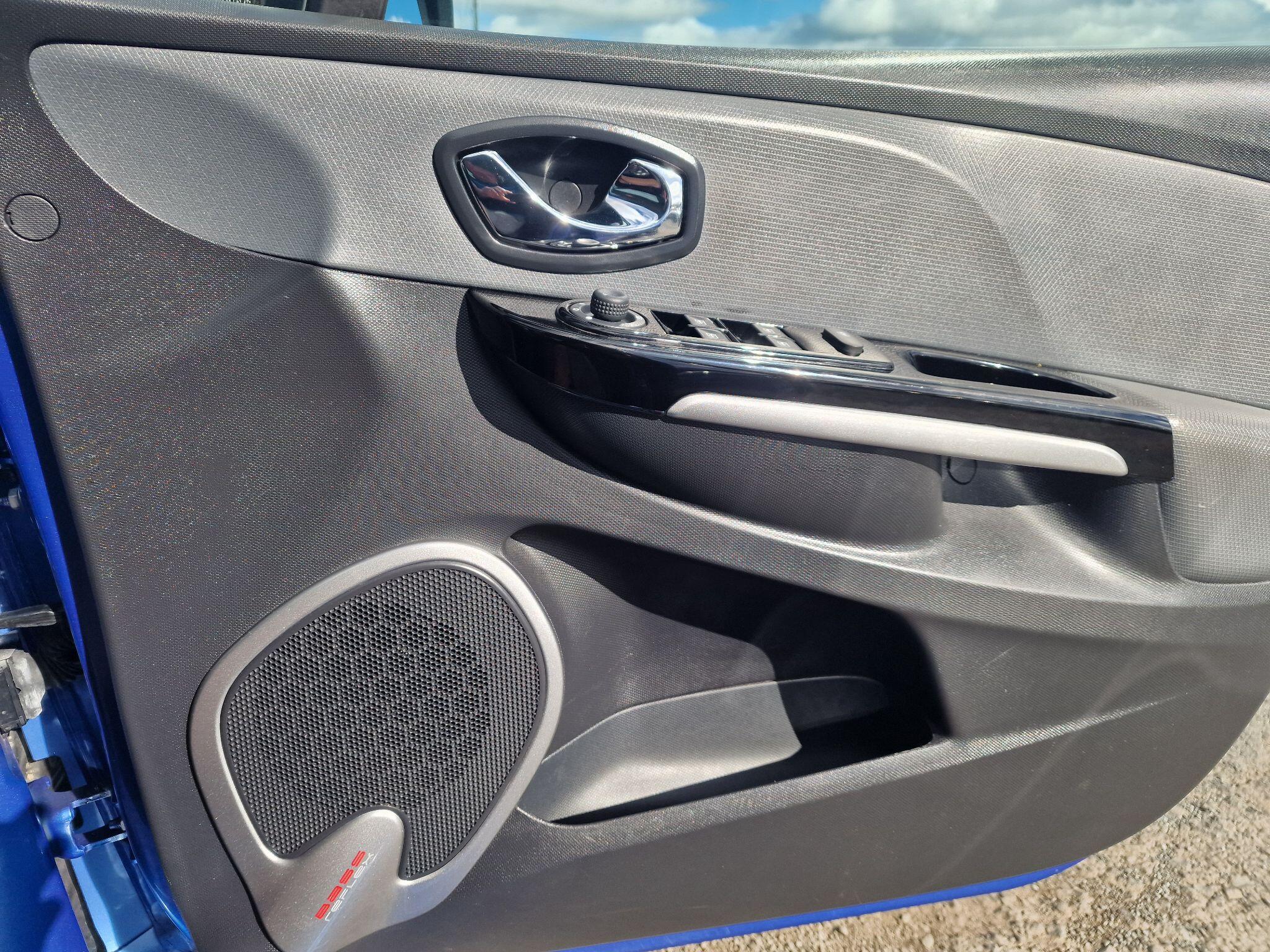 Renault Clio view 57