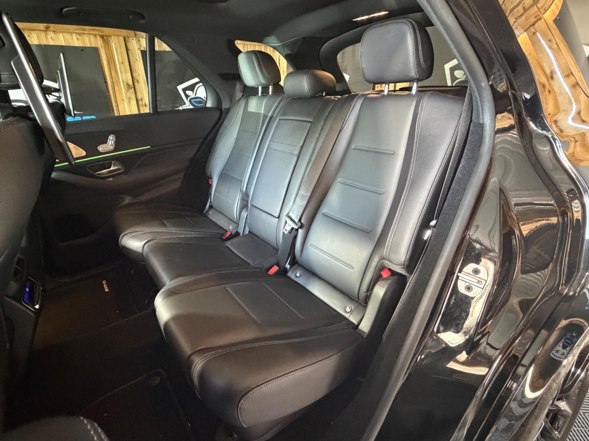 Mercedes-Benz Gle view 18