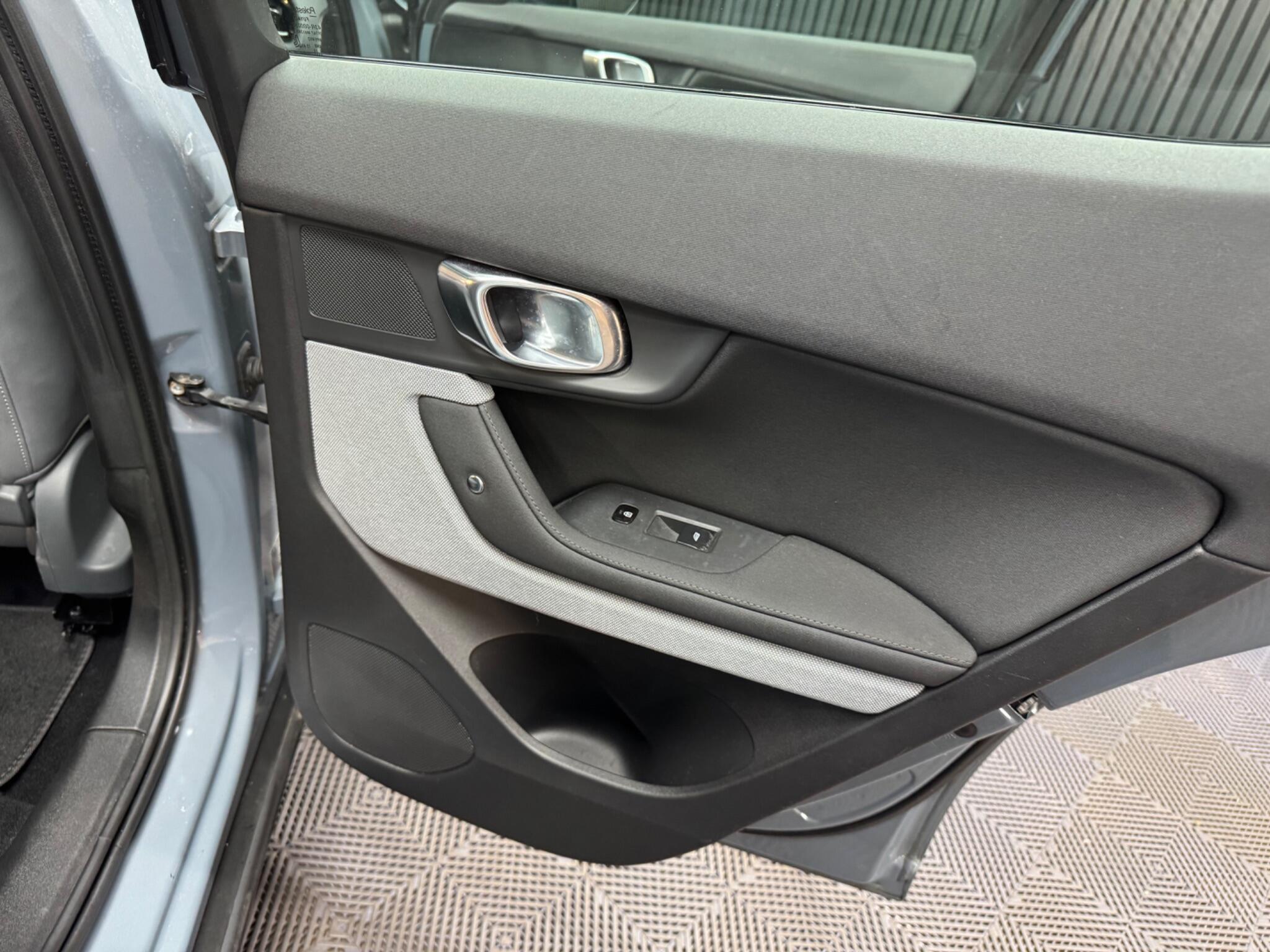 Polestar 2 view 32