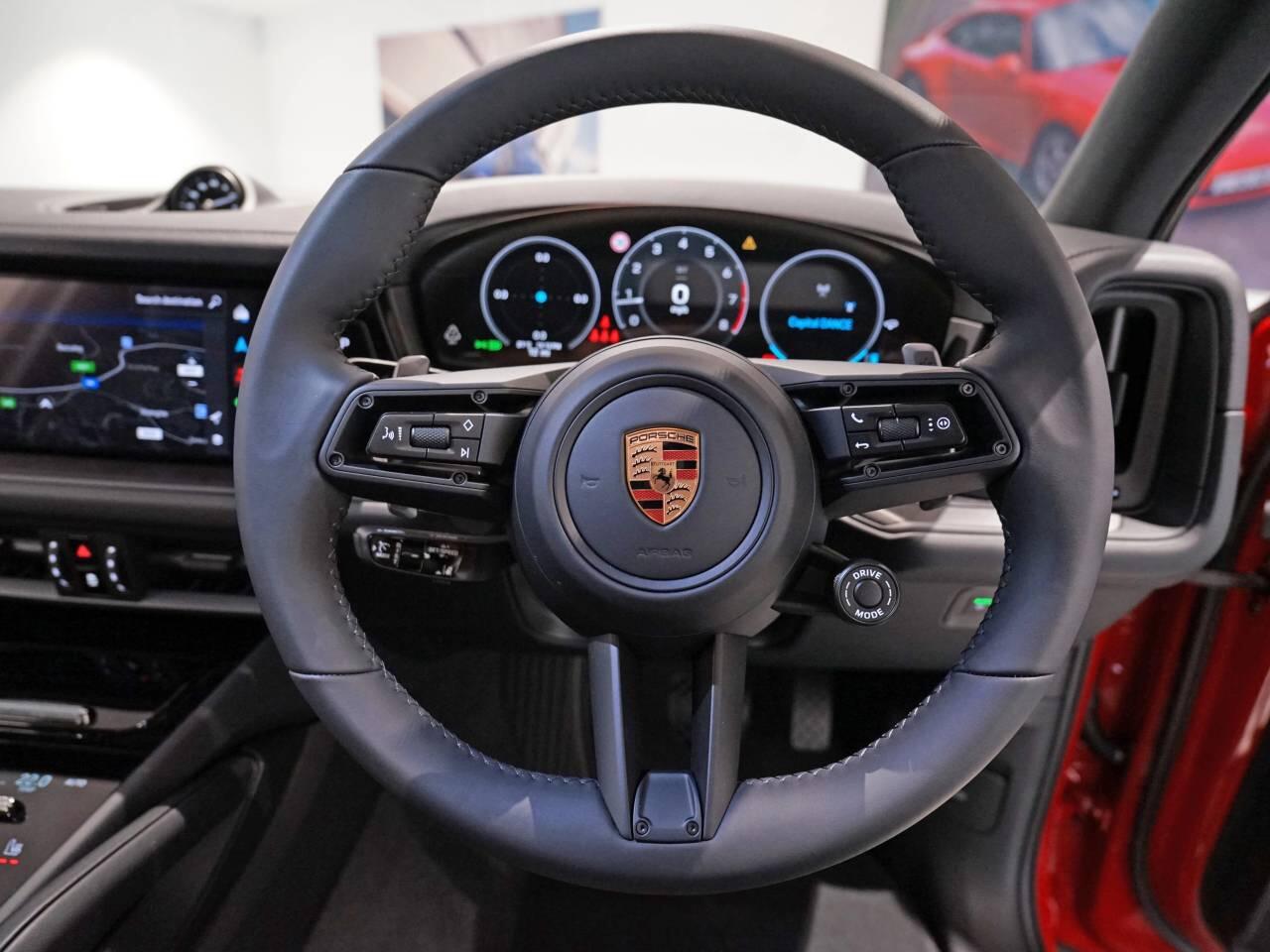 Porsche Cayenne view 26