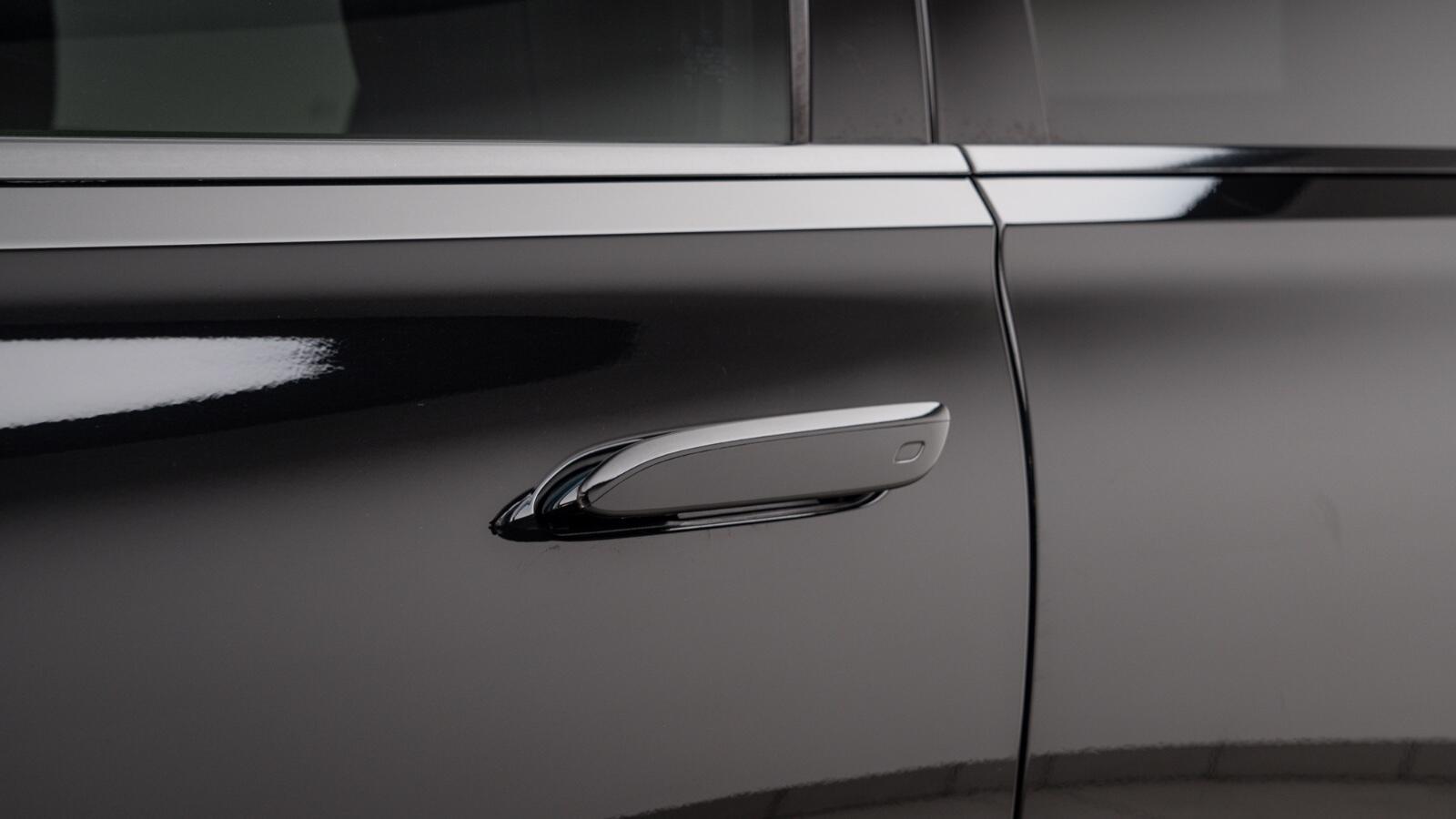 Mercedes-Benz S Class view 46