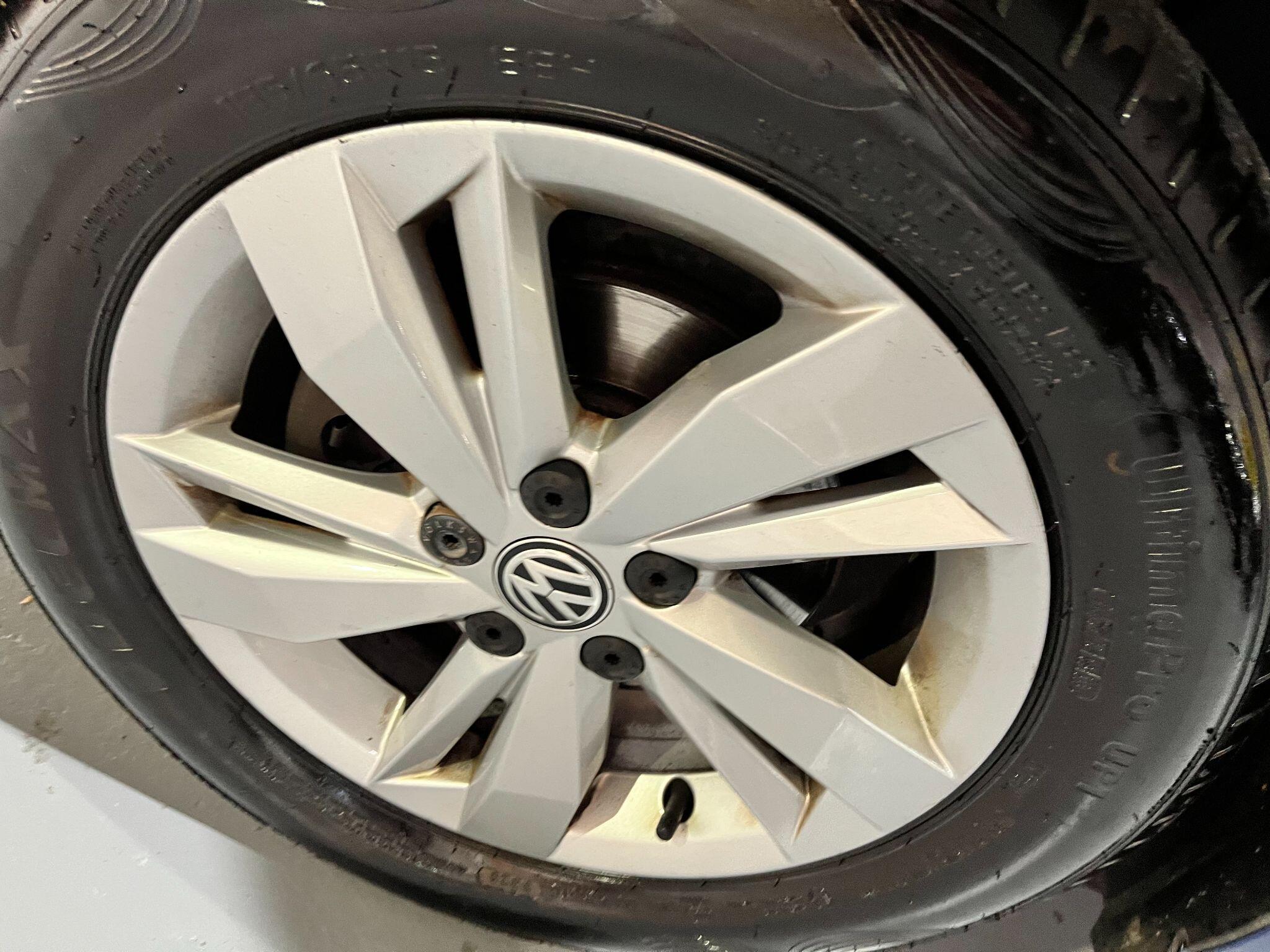 Volkswagen Polo view 30