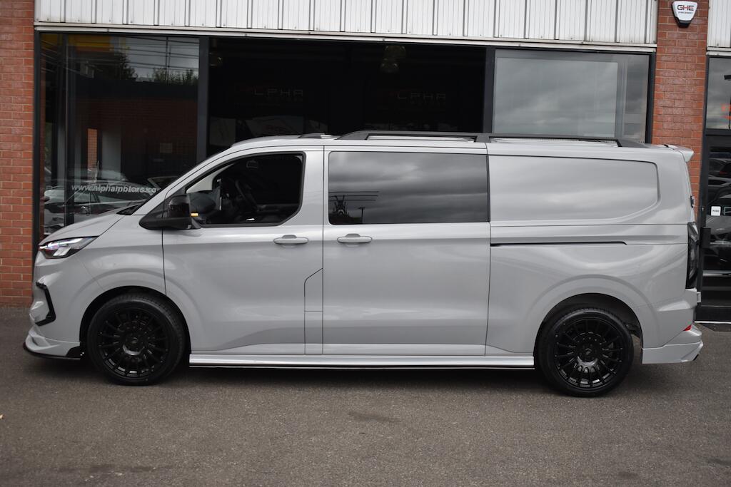 Ford Transit Custom view 14