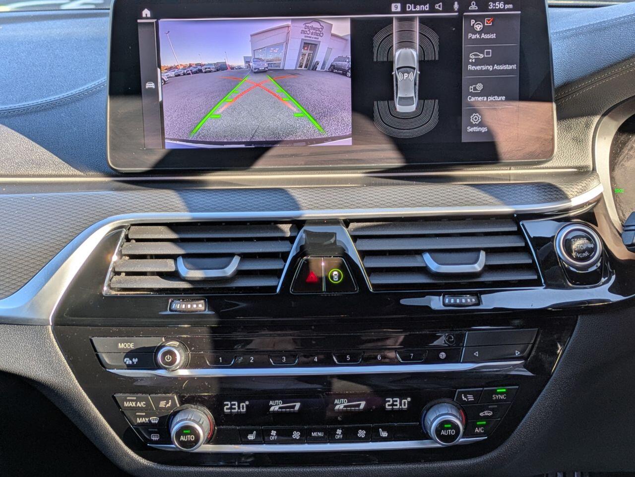 BMW 5 Series view 12