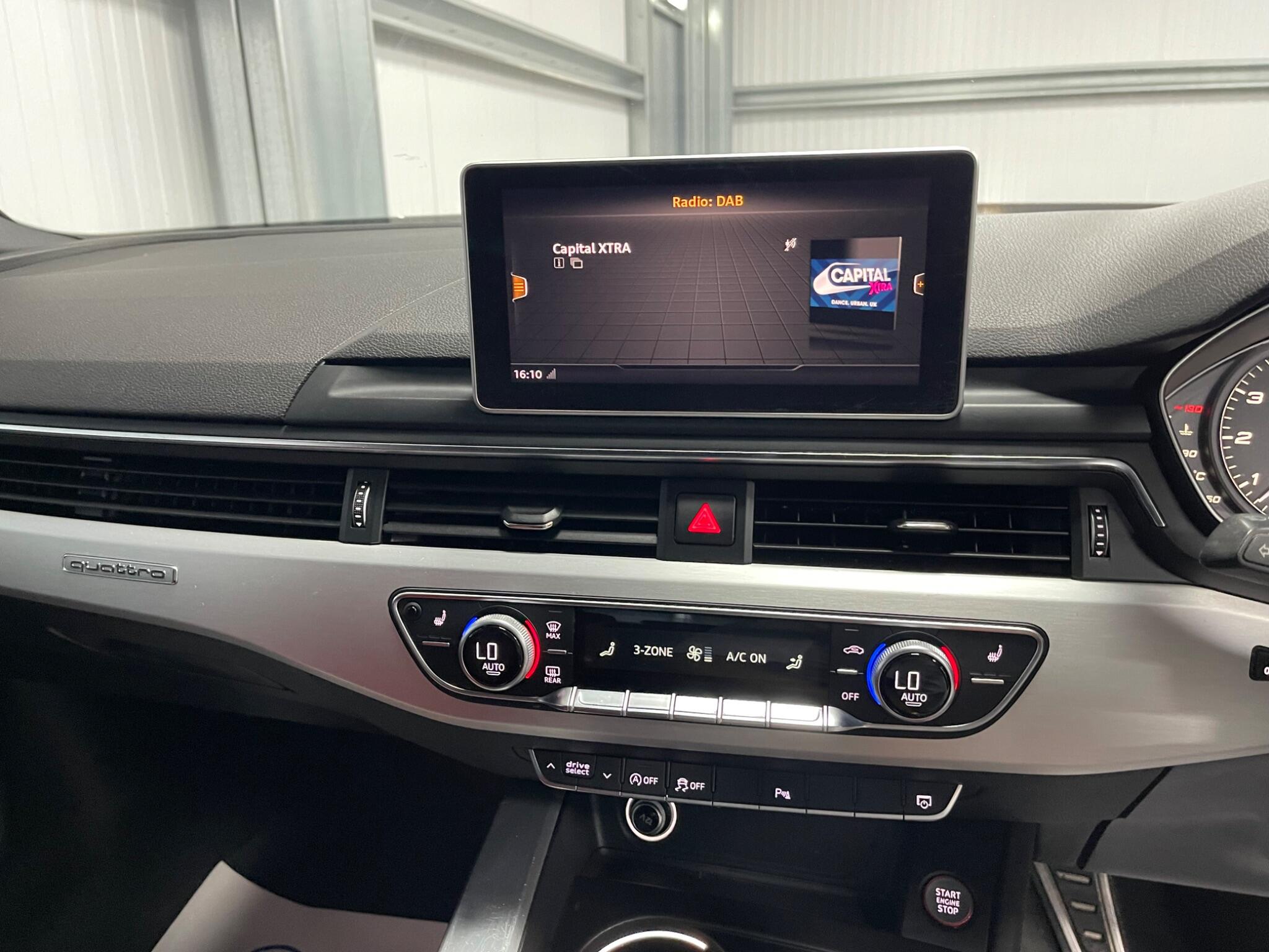 Audi S4 view 34