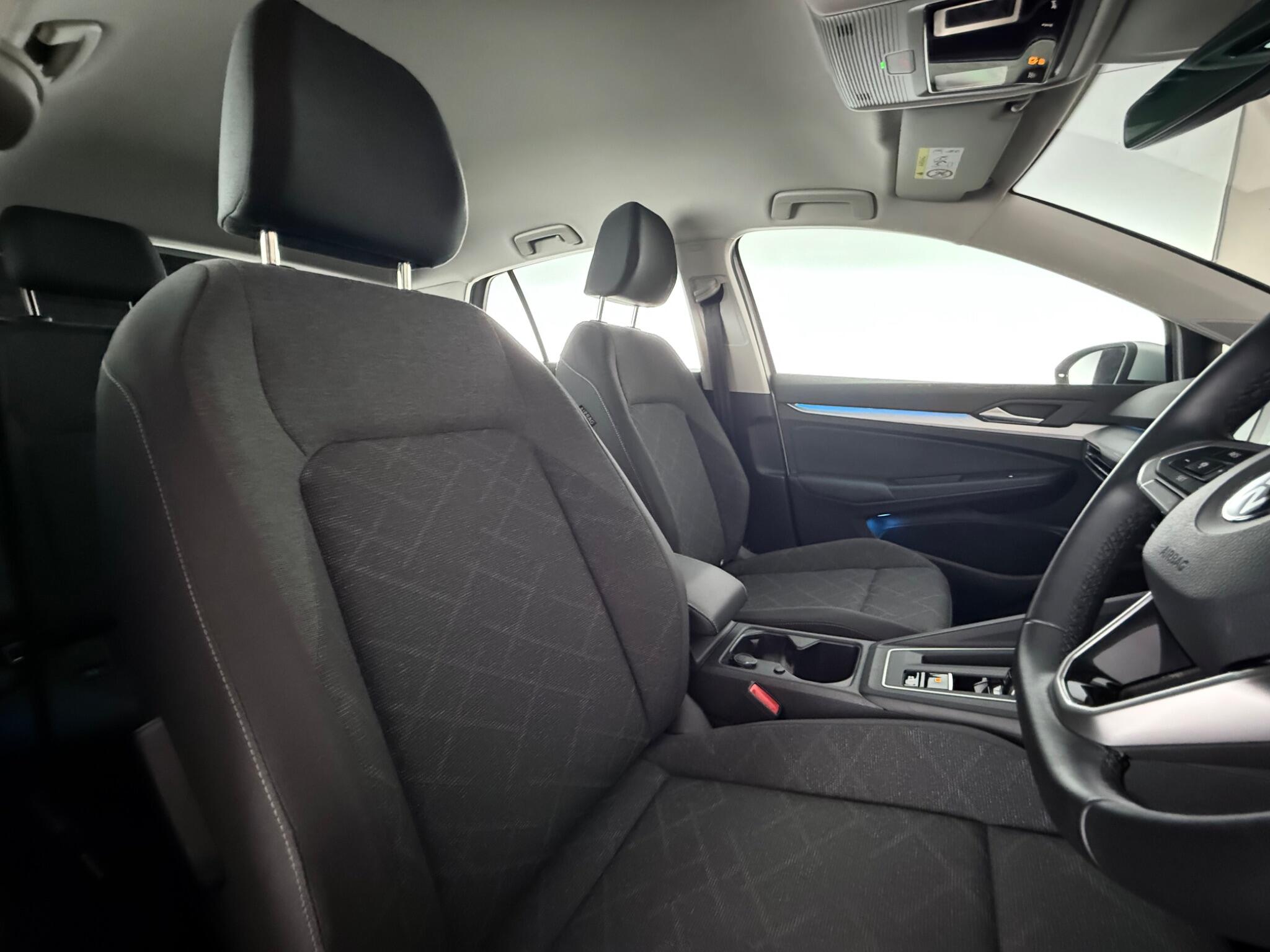 Volkswagen Golf view 30