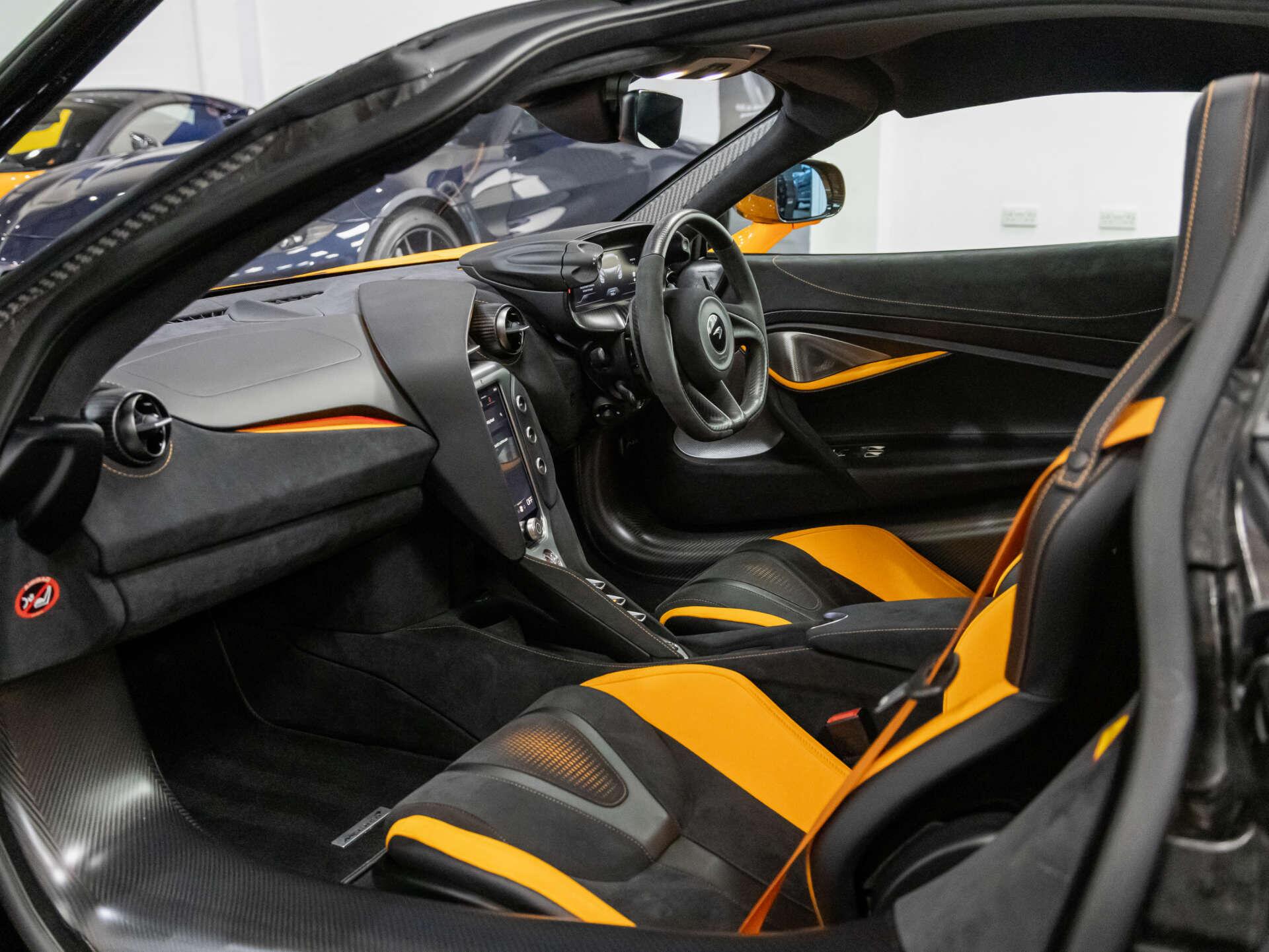 McLaren 750S view 7