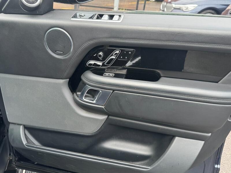2018 Land Rover Range Rover image 59