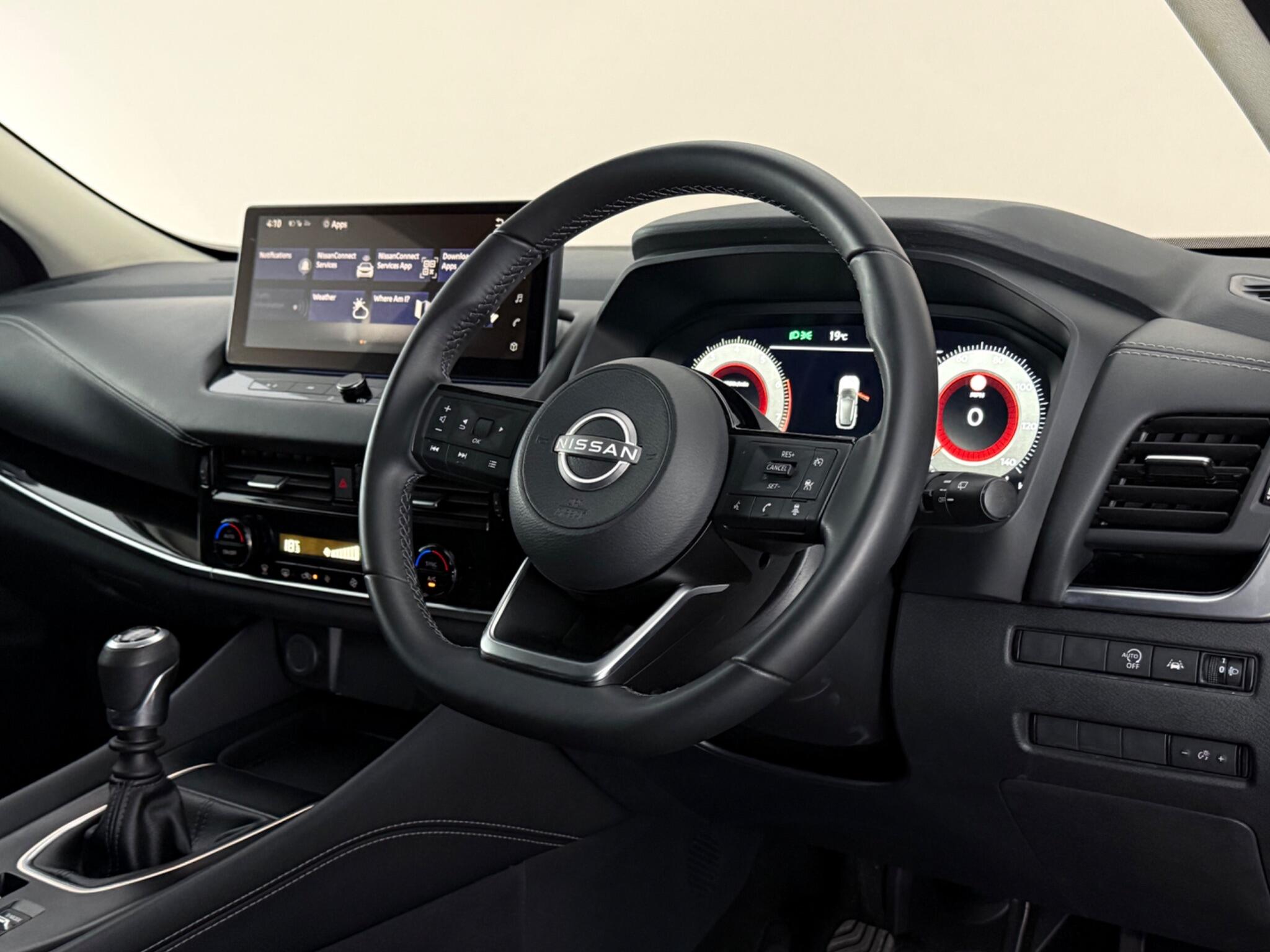 Nissan Qashqai view 3
