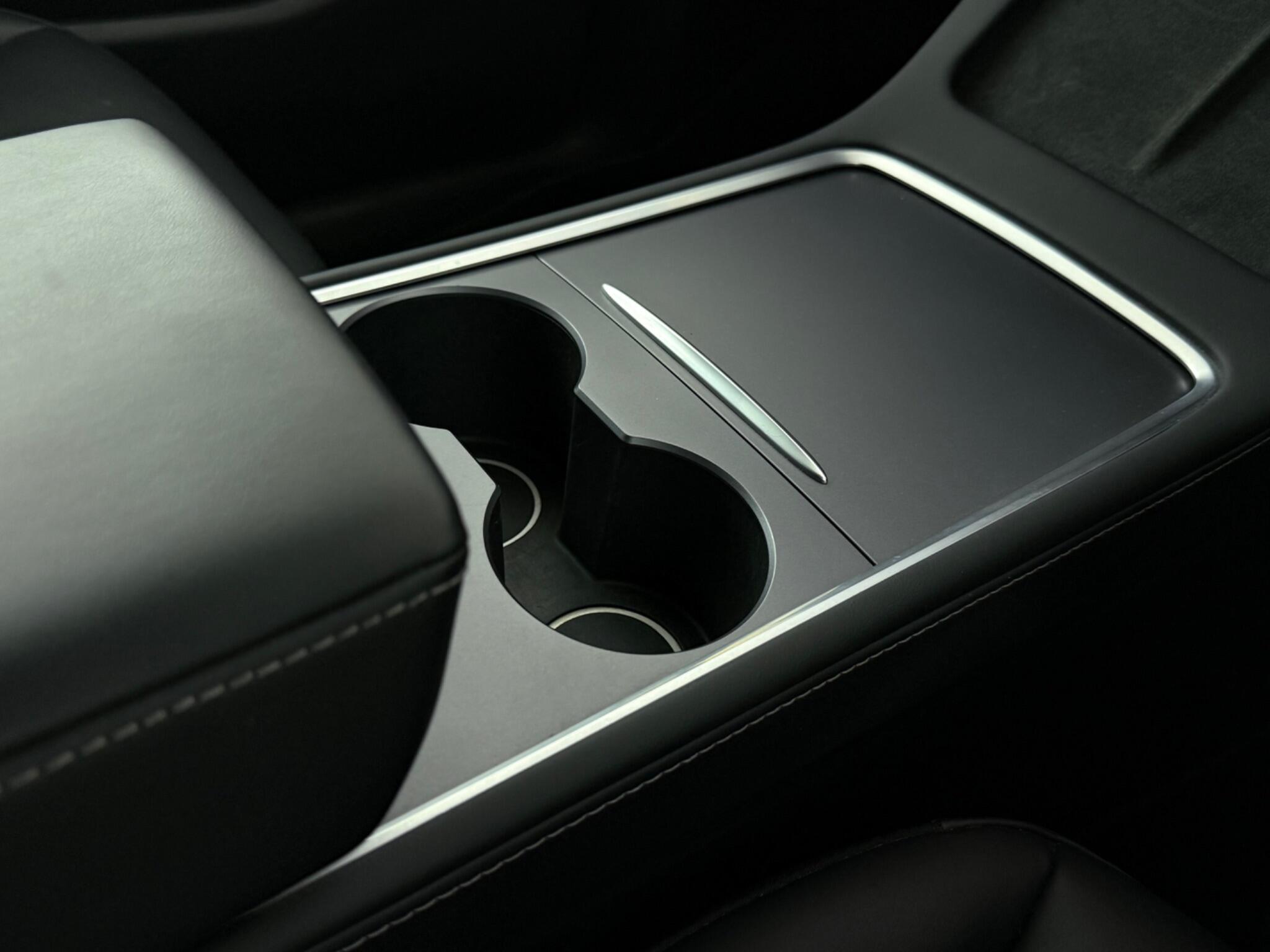 Tesla Model Y view 23