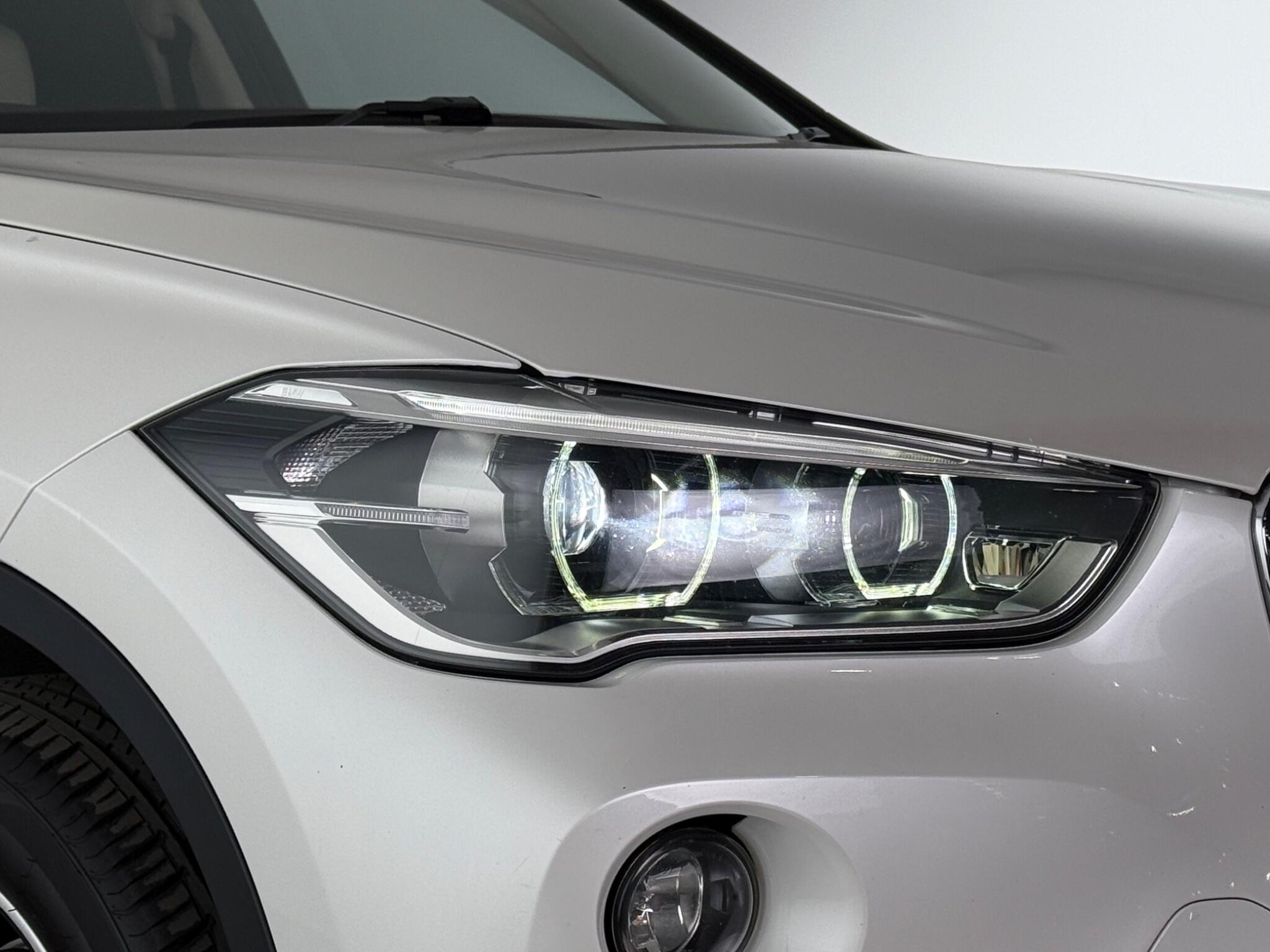 BMW X1 view 10