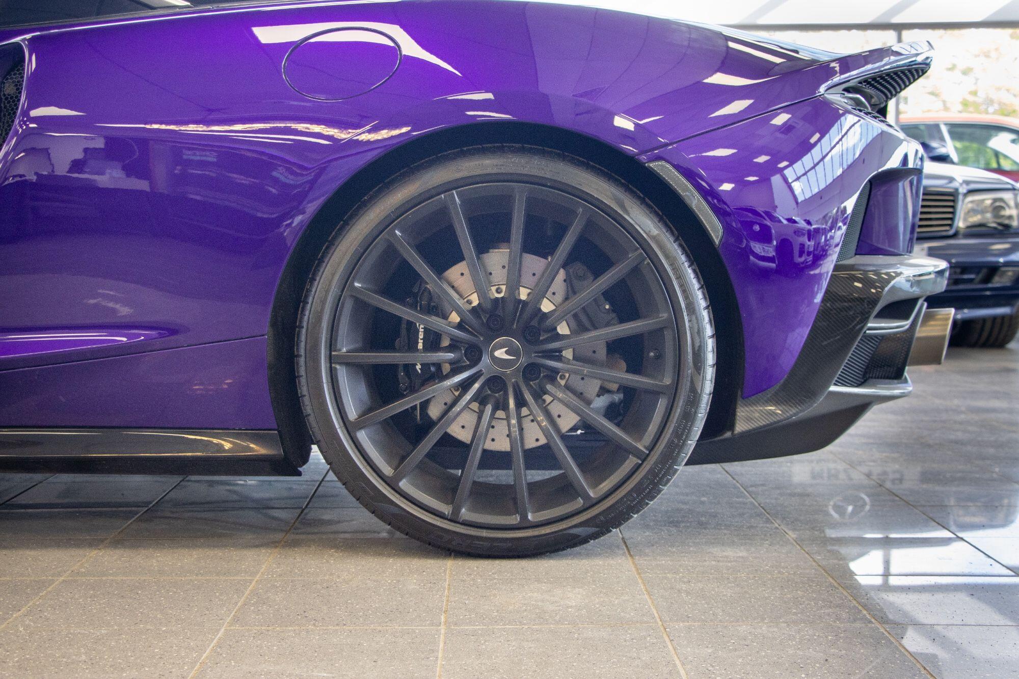 Mclaren GT view 30