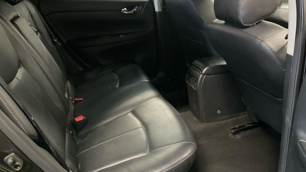 Nissan Pulsar view 14