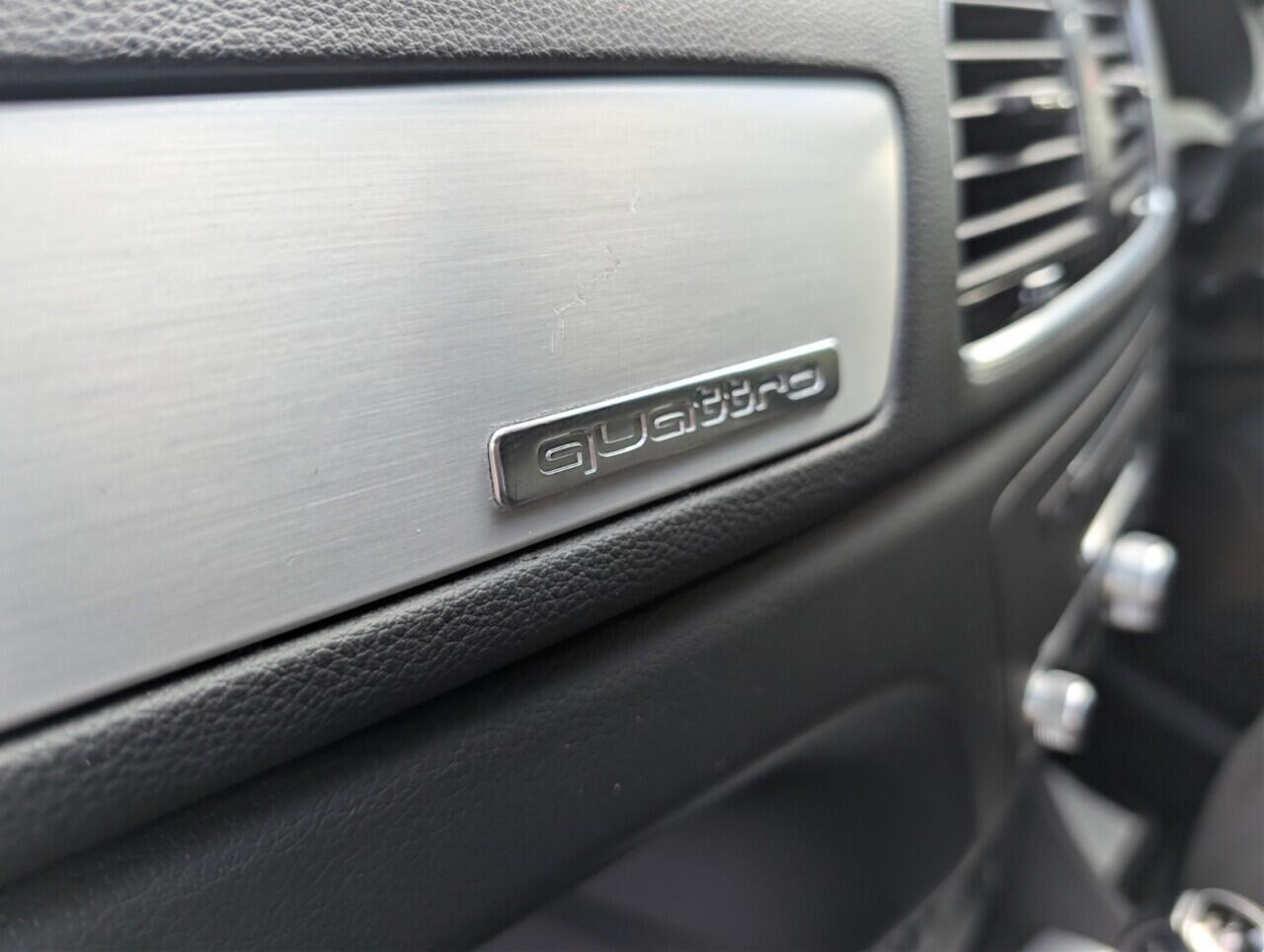 Audi Q3 view 38
