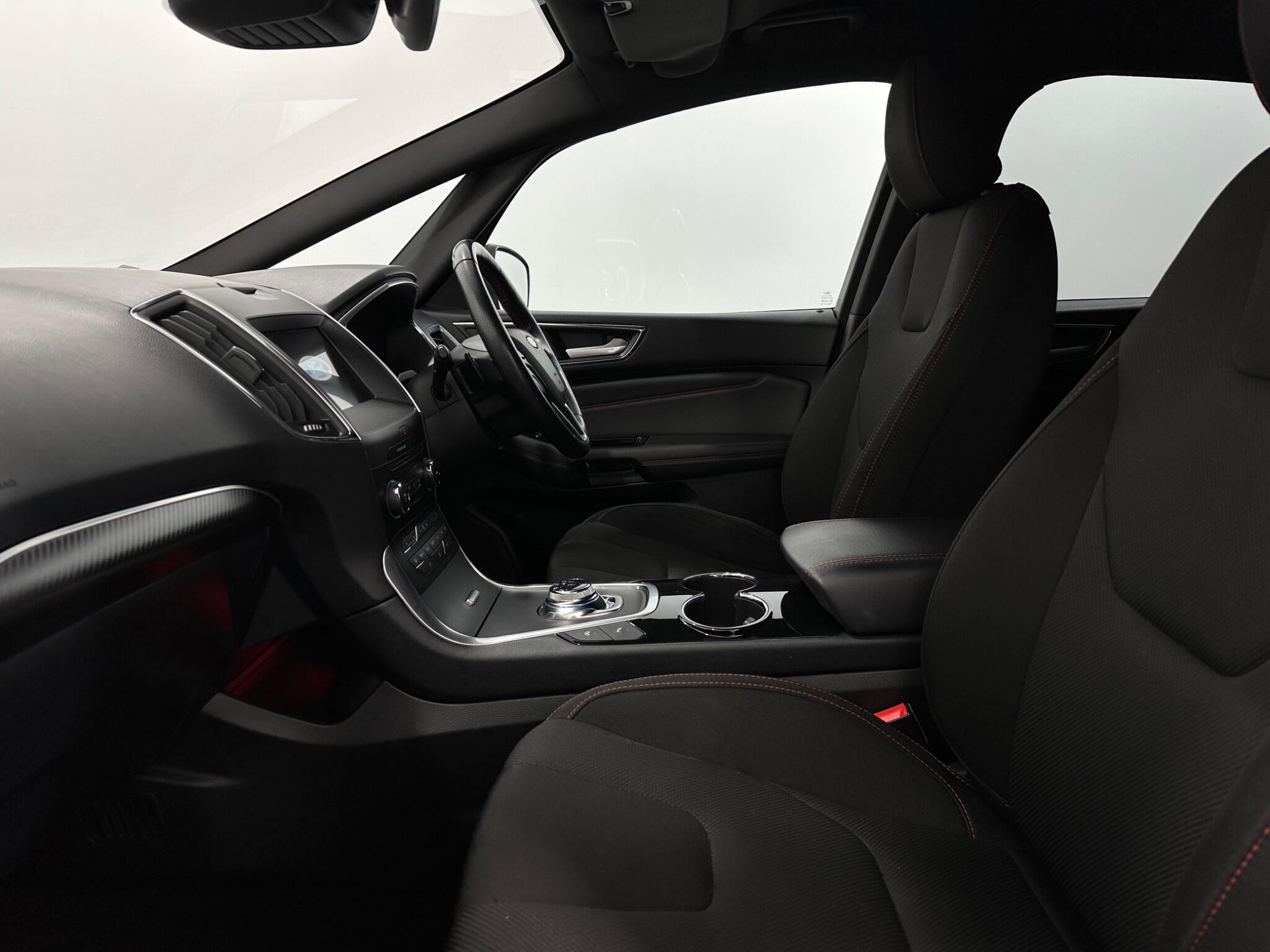 Ford S-Max view 35