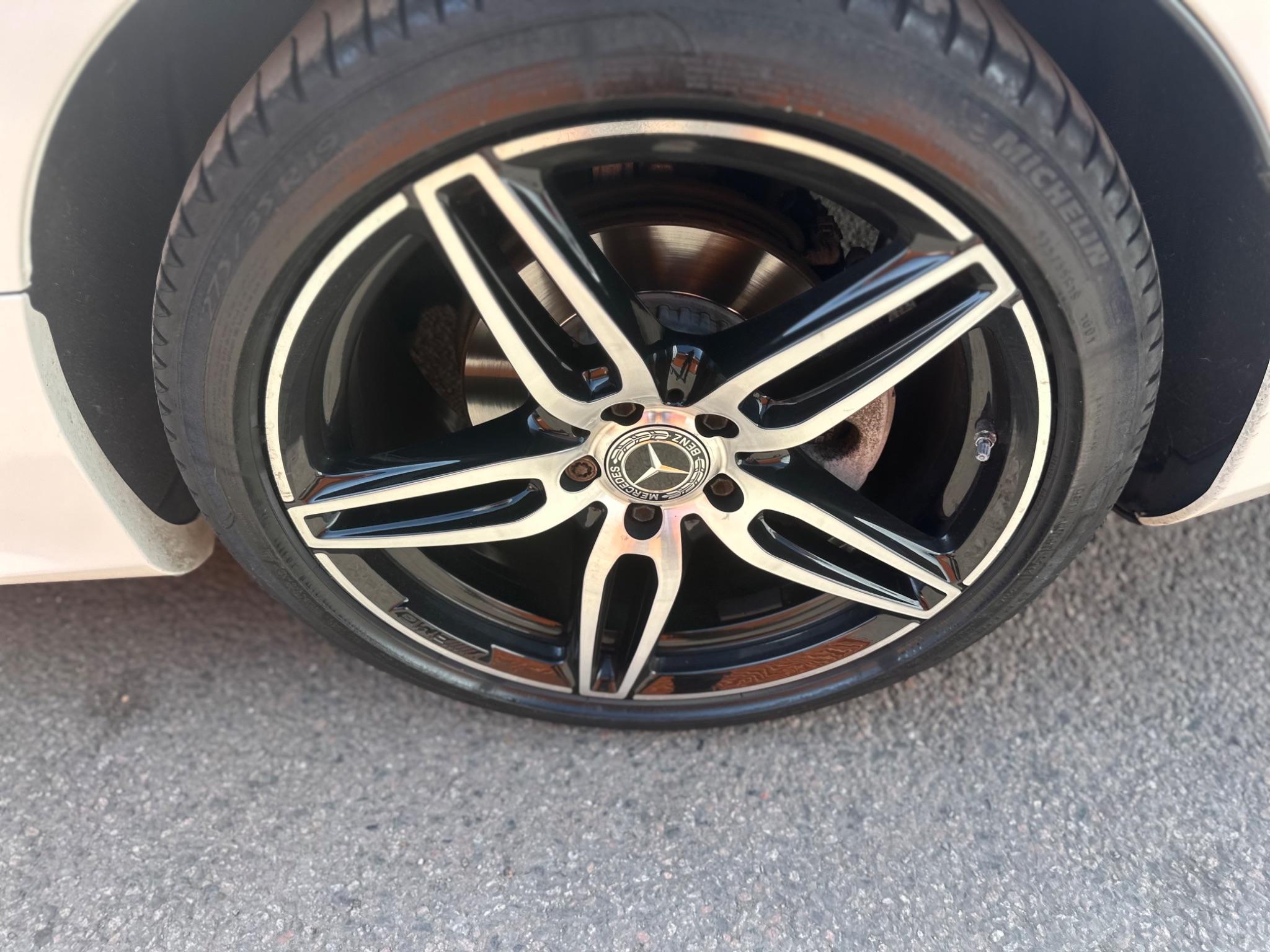 Mercedes-Benz E Class view 11